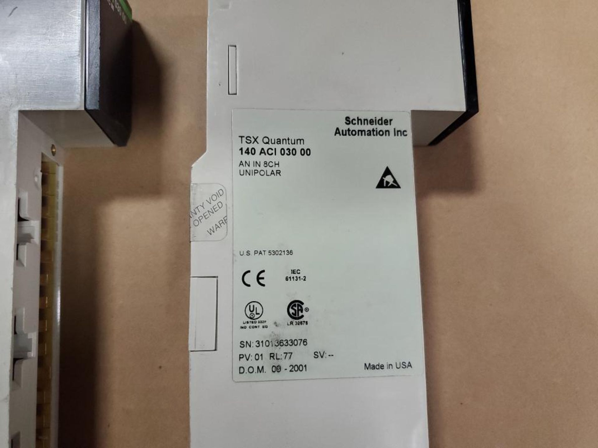 Qty 2 - Schneider Automation INC. TSX Quantum 140-ATI-030-00 / 140-ACI-030-00 modules. - Image 3 of 5