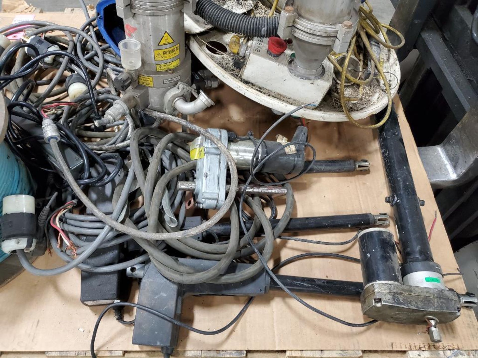 Pallet of assorted wiring, plugs, and electrical. - Image 11 of 16