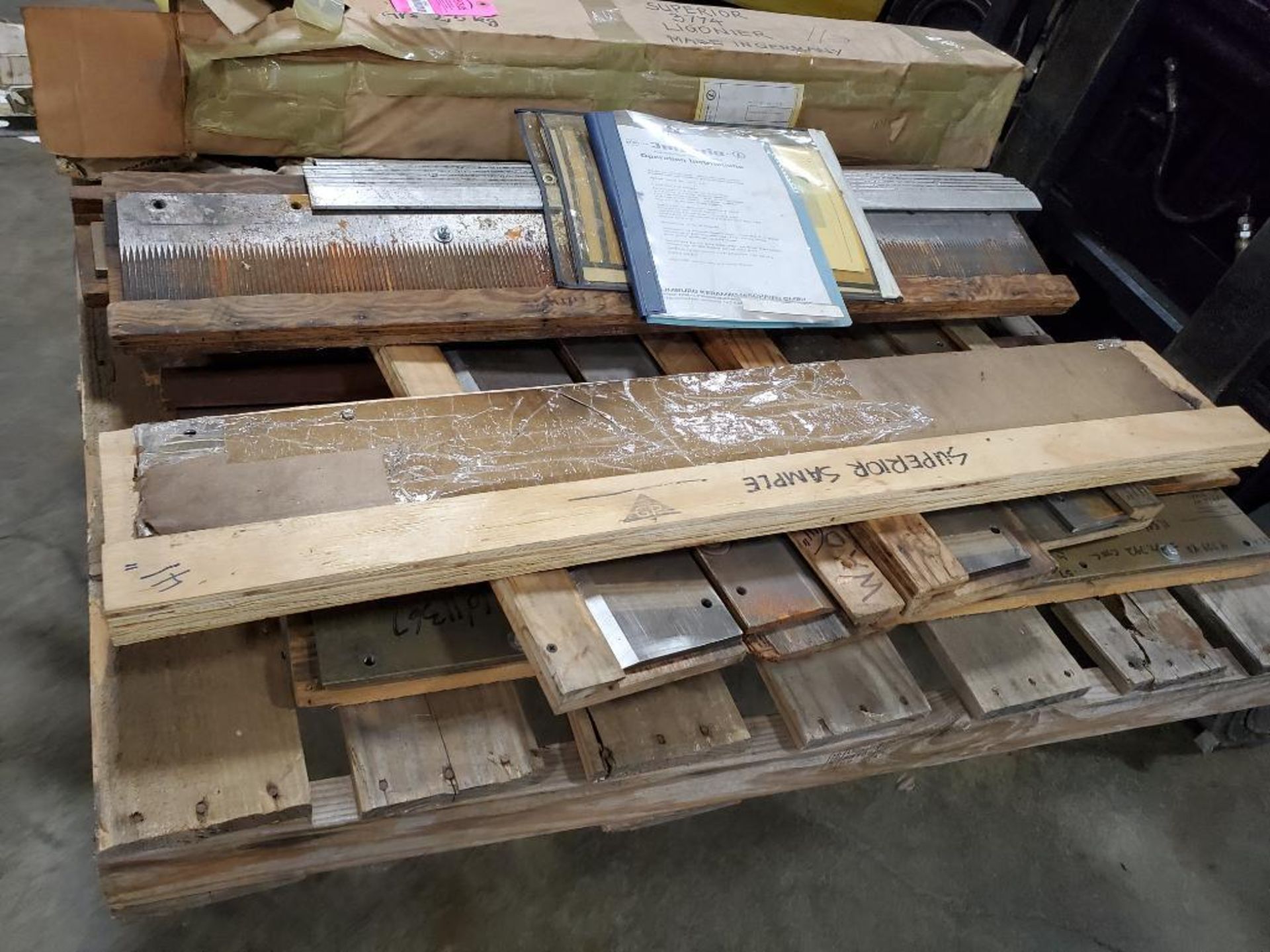 Pallet of assorted shear machine blades. - Image 2 of 12