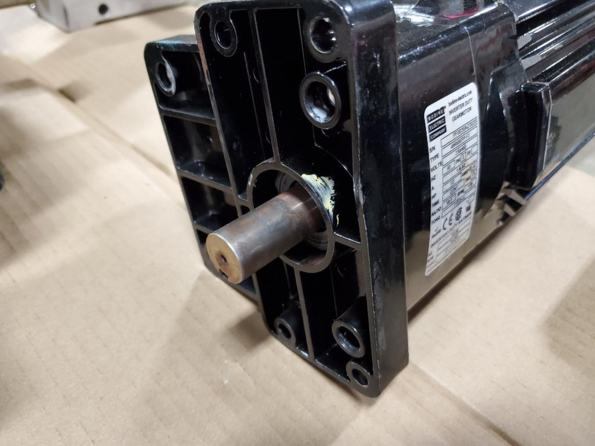 1/2HP Bodine Electric Company inverter duty gearmotor. PF0039AZ0020. 3PH, 230/460V, 170RPM. 10:1. - Image 4 of 6