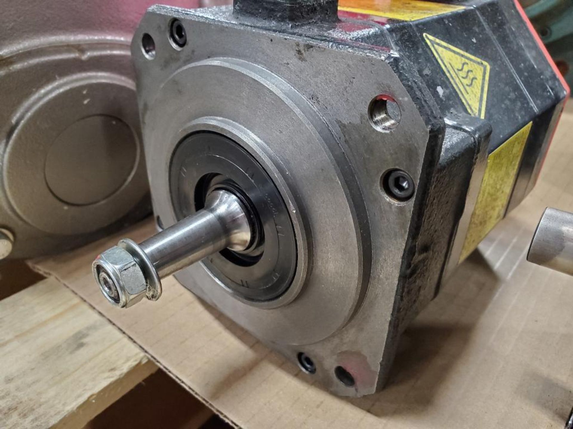 2.5kW Fanuc A06B-0235-B605 AC servo motor. 4000RPM. 200/240V. - Image 3 of 7