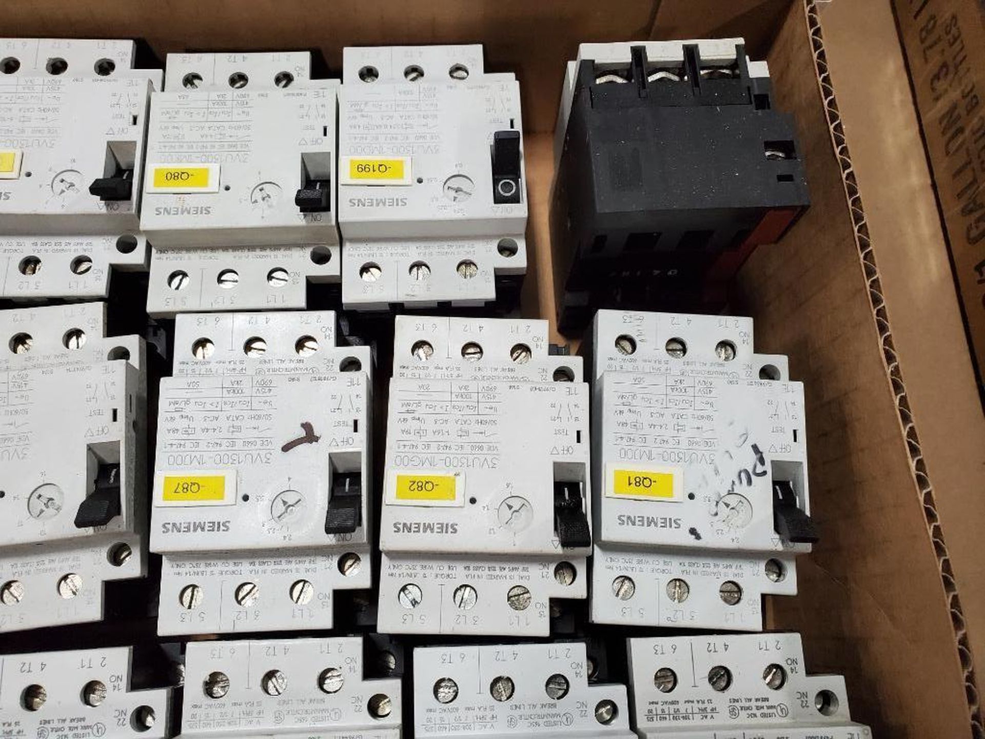Large assortment of Siemens electrical. - Image 7 of 8