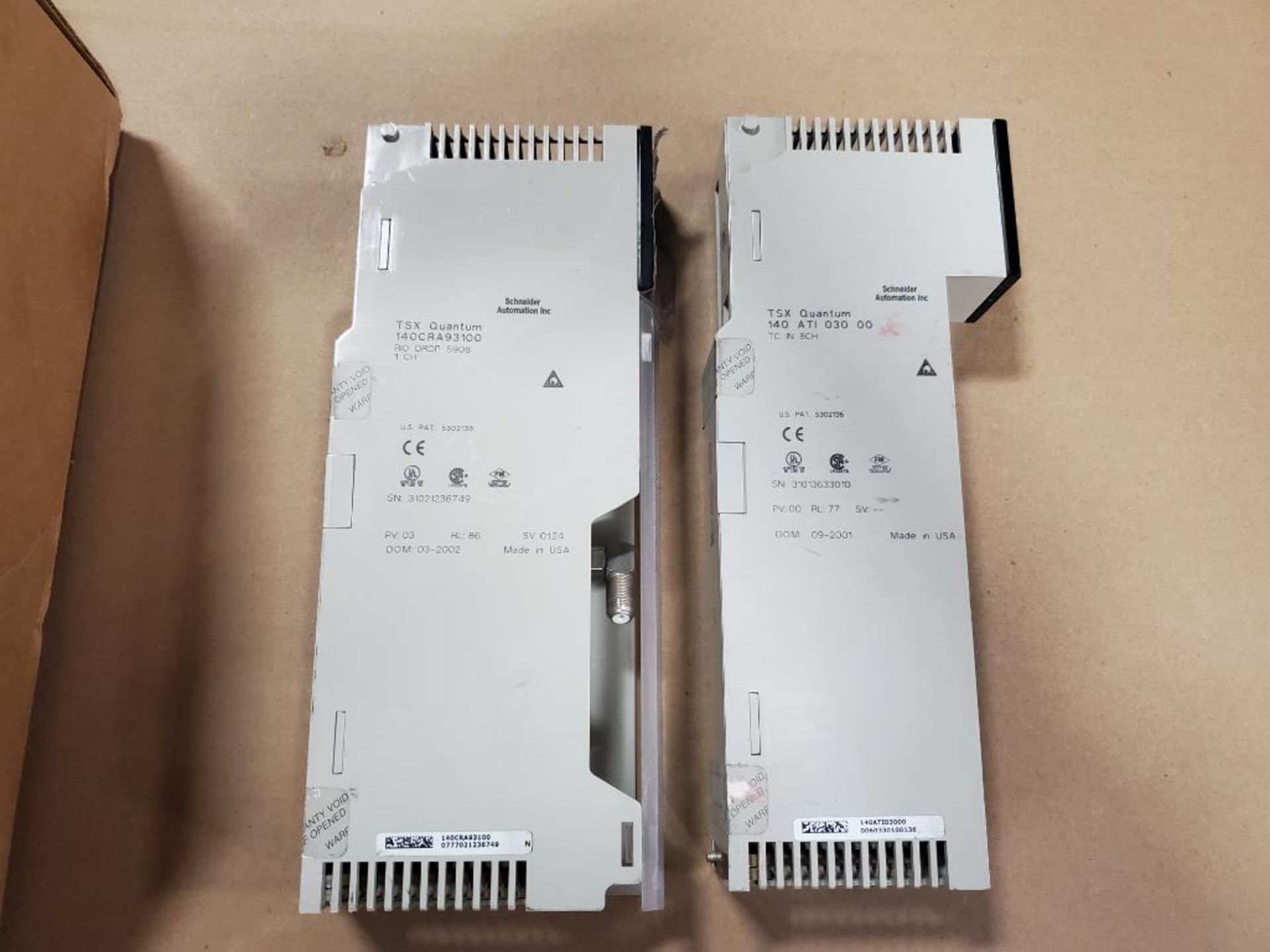 Qty 2 - Schneider Automation INC. TSX Quantum 140CRA93100 / 140-ATI-030-00 module. - Image 4 of 6