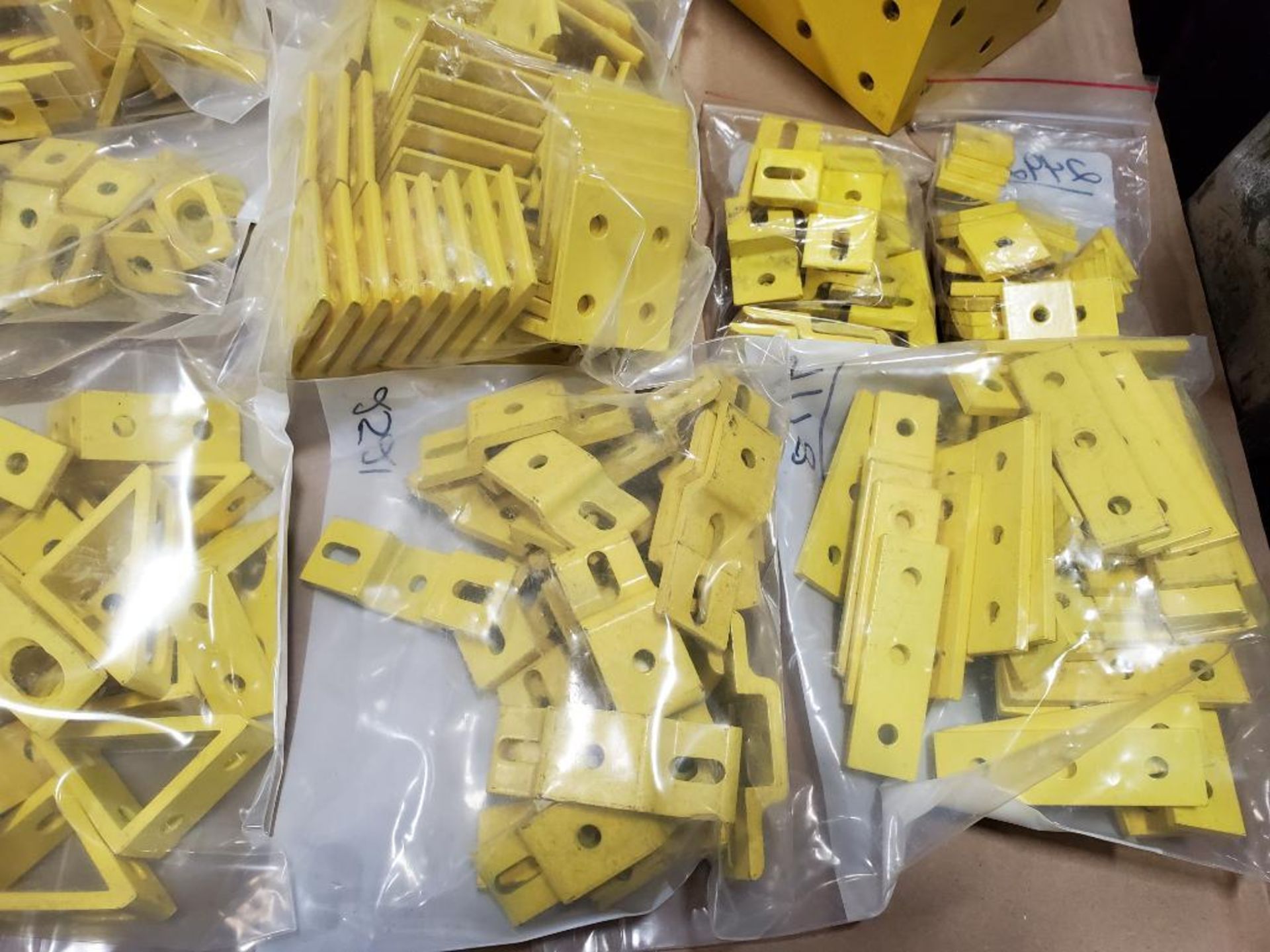 Pallet of assorted gold / yellow bracket hardware plates. Rexroth. New no boxes. - Image 2 of 13