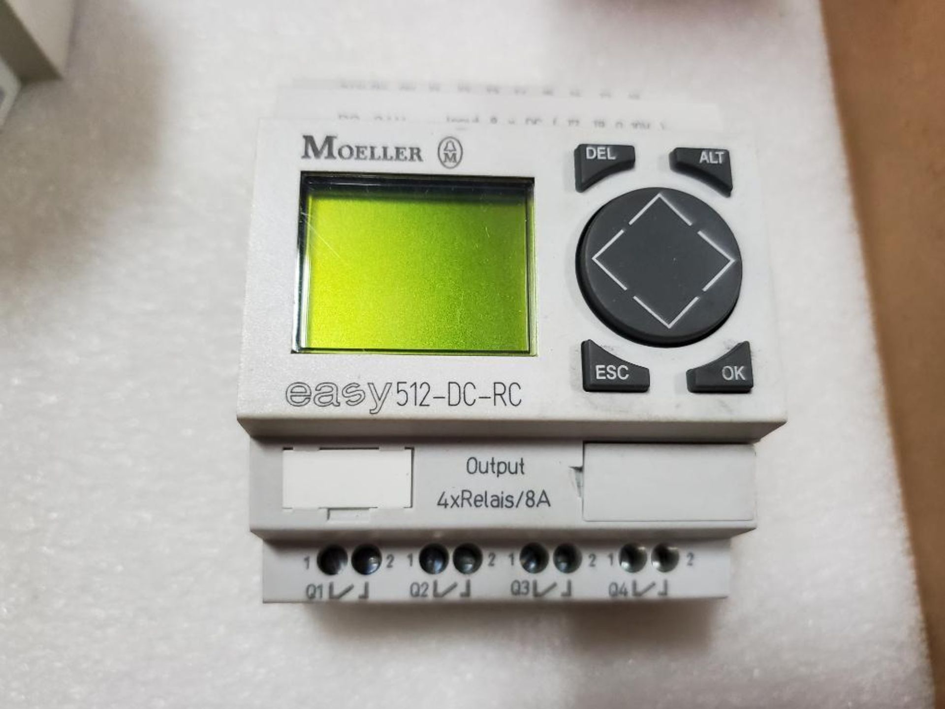 Qty 2 - Moeller easy controller. Part number EASY-620-DC-TC and EASY-512-DC-RC. - Image 4 of 7