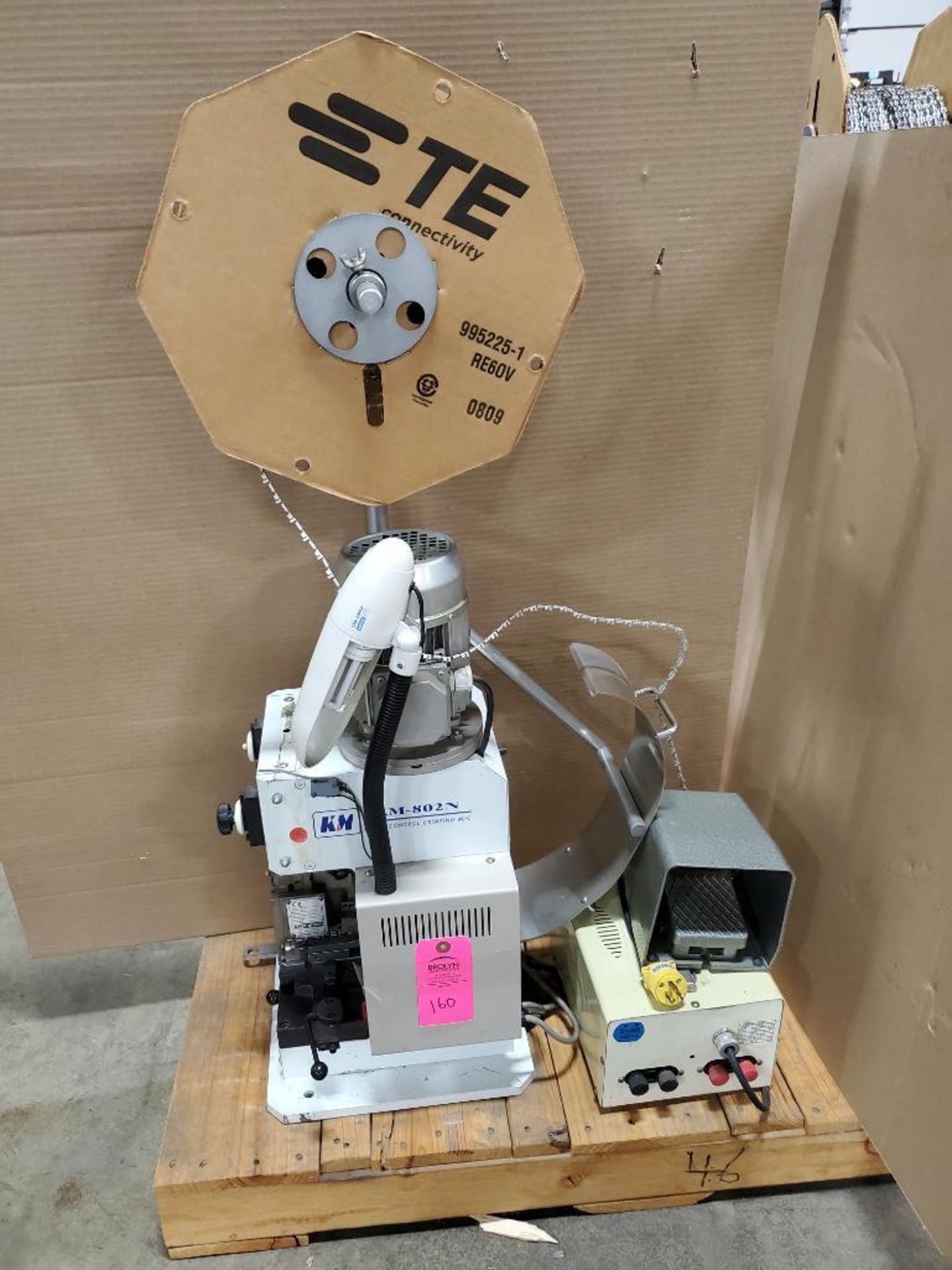 KM Digitech terminal crimping machine. Model KM-802N. Includes spade connector die as pictured.