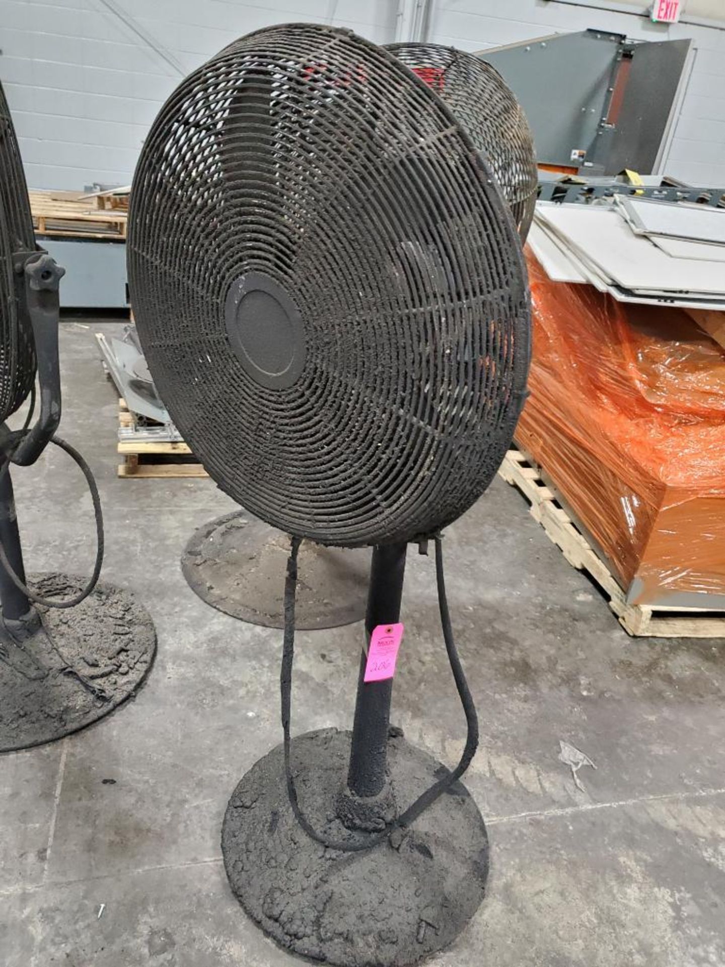 30in pedestal fan. 120v single phase.