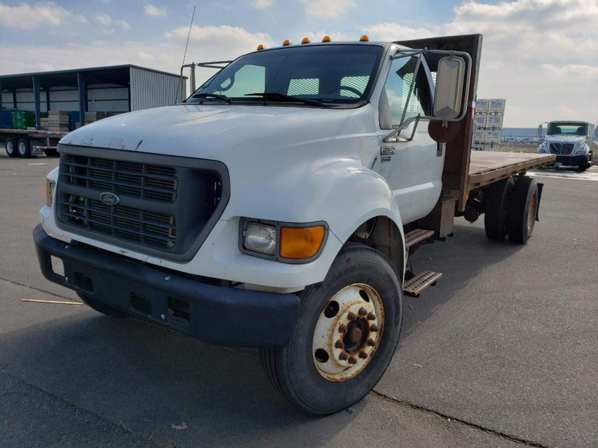 2000 Ford F-750 Truck, VIN # 3FEXF75HXYMA00737 - Image 3 of 40
