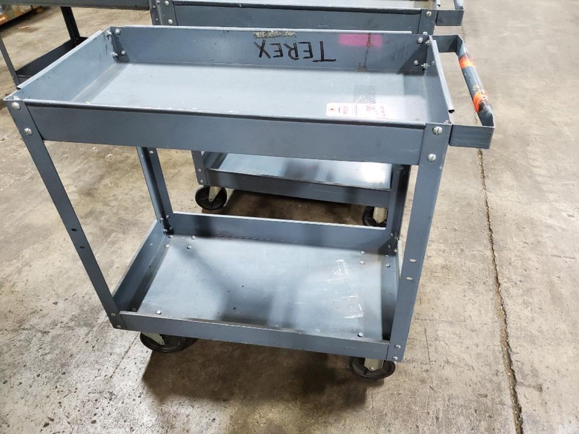 Metal shop cart. 16in x 34in x 32in . - Image 3 of 3