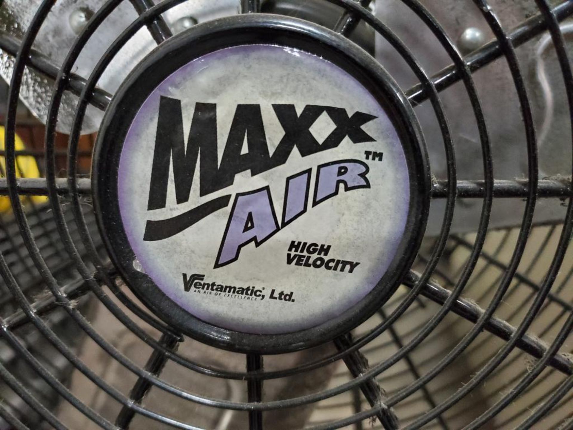 30in Maxx Air pedestal fan. 120v single phase. - Image 2 of 4