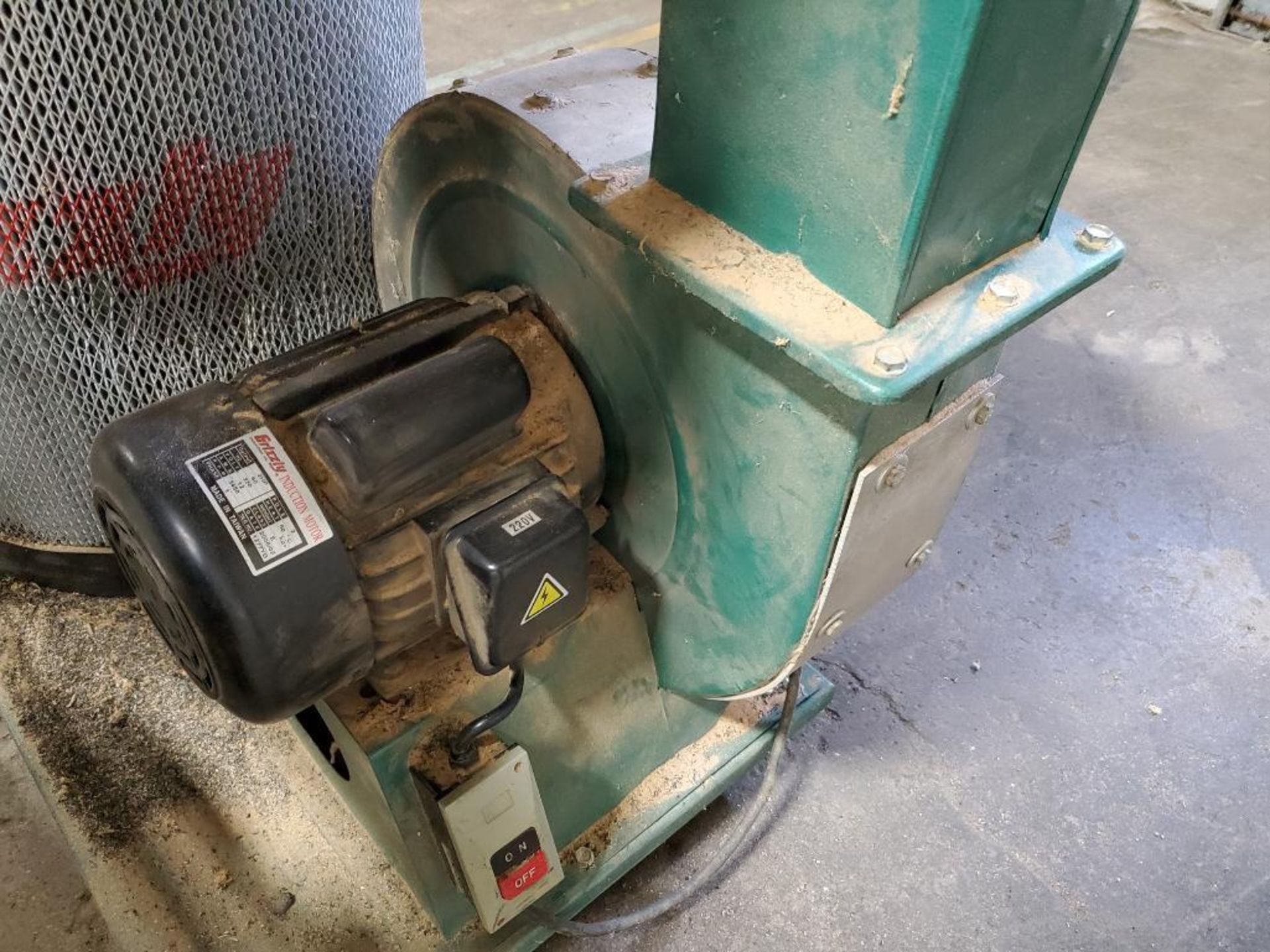 2hp Grizzly dust collector. 220v single phase. - Image 2 of 6