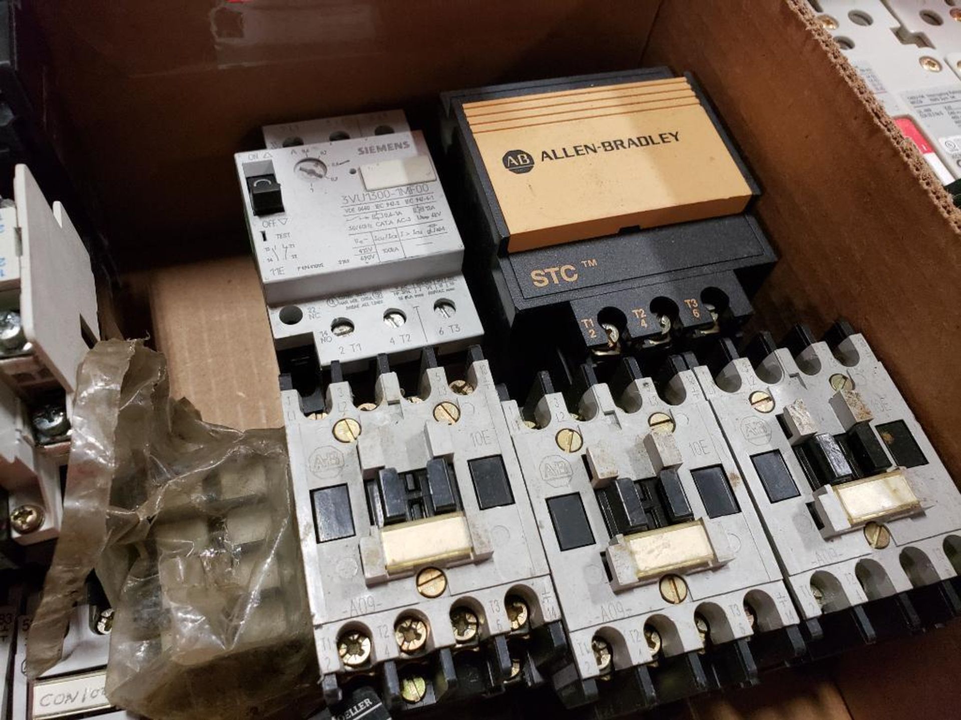 Large assortment of electrical contactors etc. - Image 2 of 7