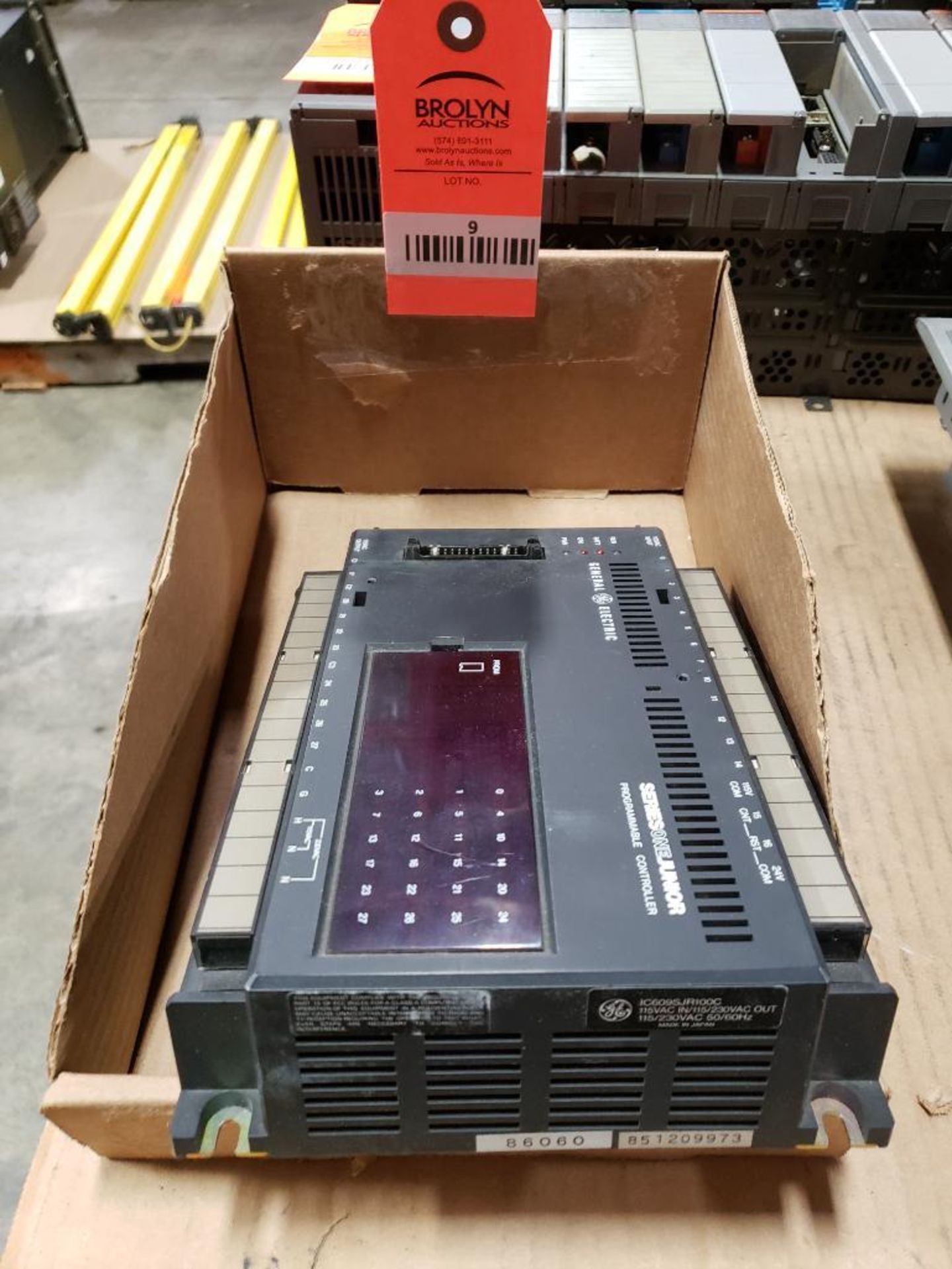 GE SERIES ONE Junior programmable controller. IC609SJR100C.