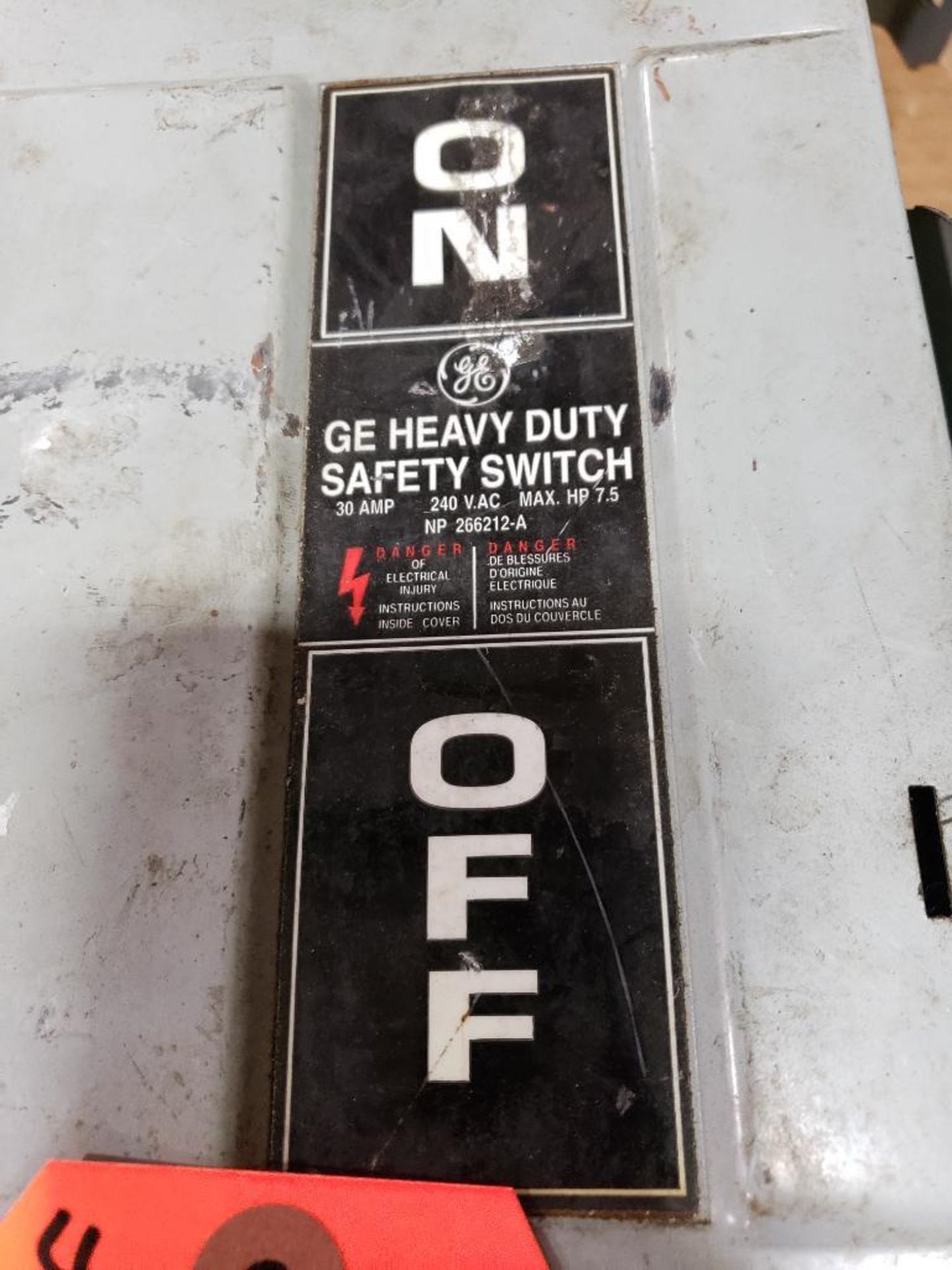 Qty 4 - Assorted fusible safety switch. Square-D, GE. - Image 2 of 8