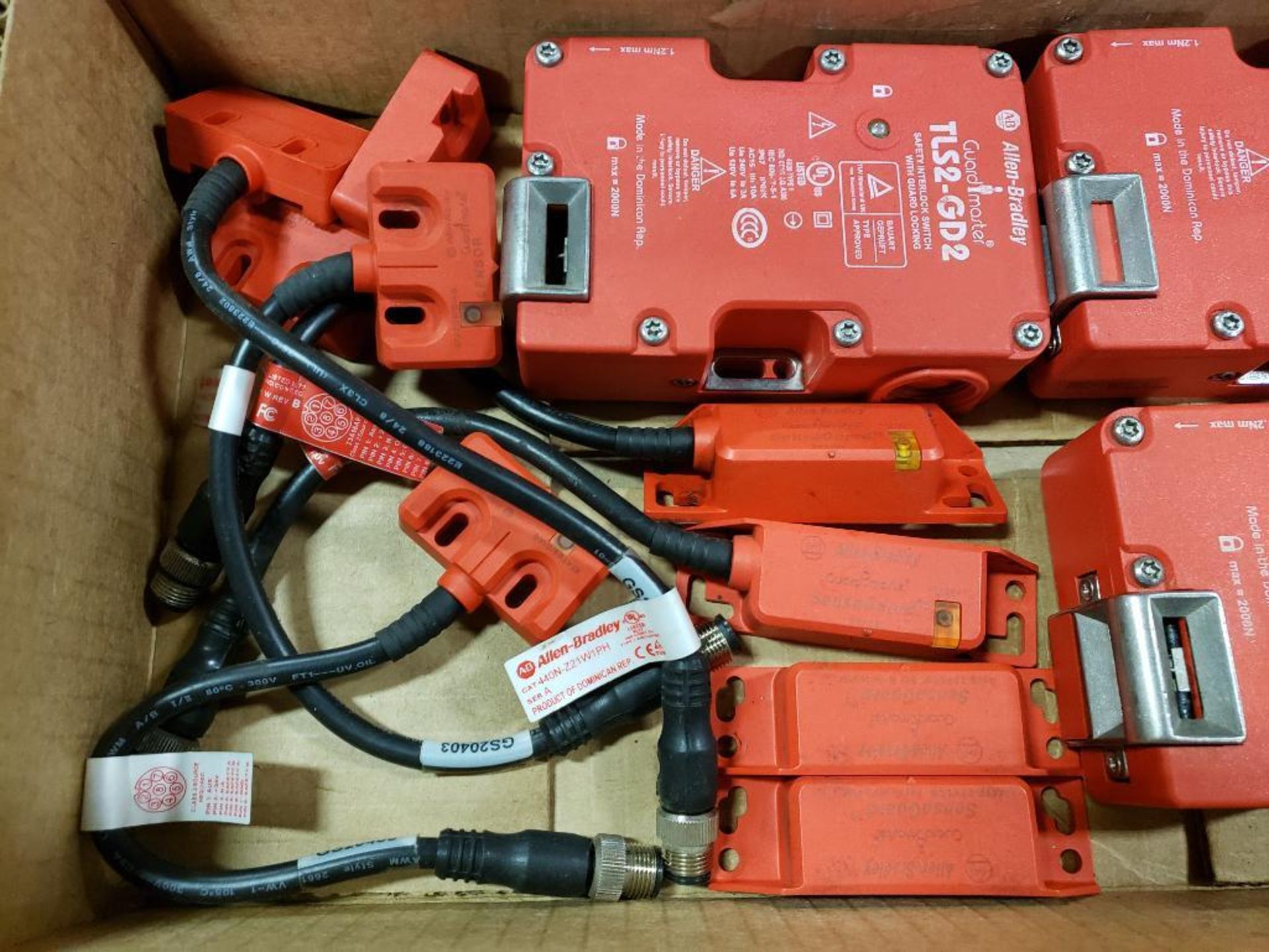 Assorted electrical safety switches. Allen Bradley GaurdMaster. - Image 6 of 7