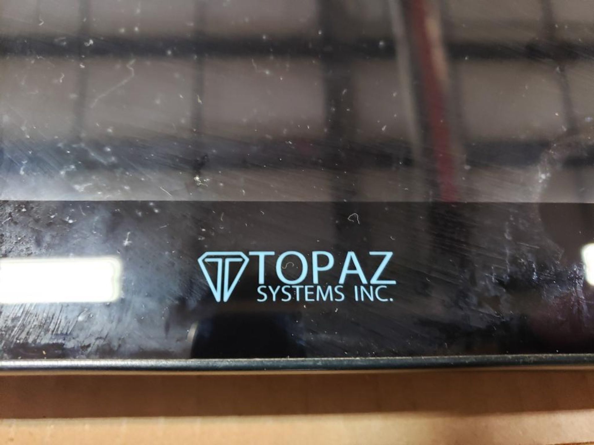Qty 4 - Topaz Systems INC. GemView 10 Tablet Display. TD-LBK101VA-USB-R. Without pen. - Image 2 of 4