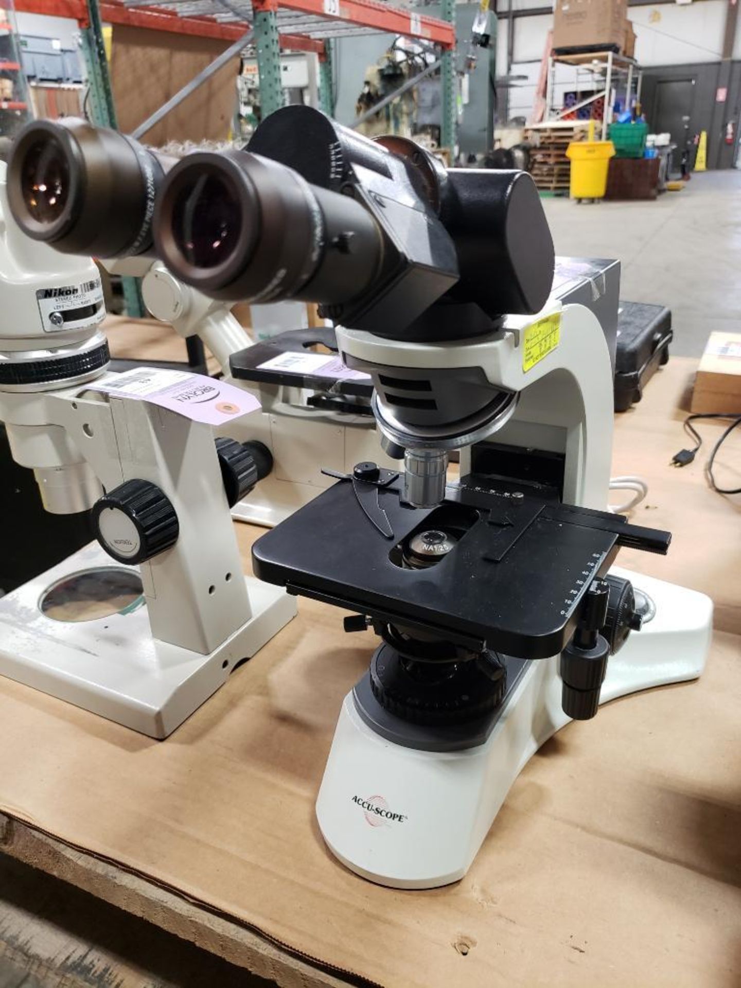 Accu-Scope 3025 microscope.