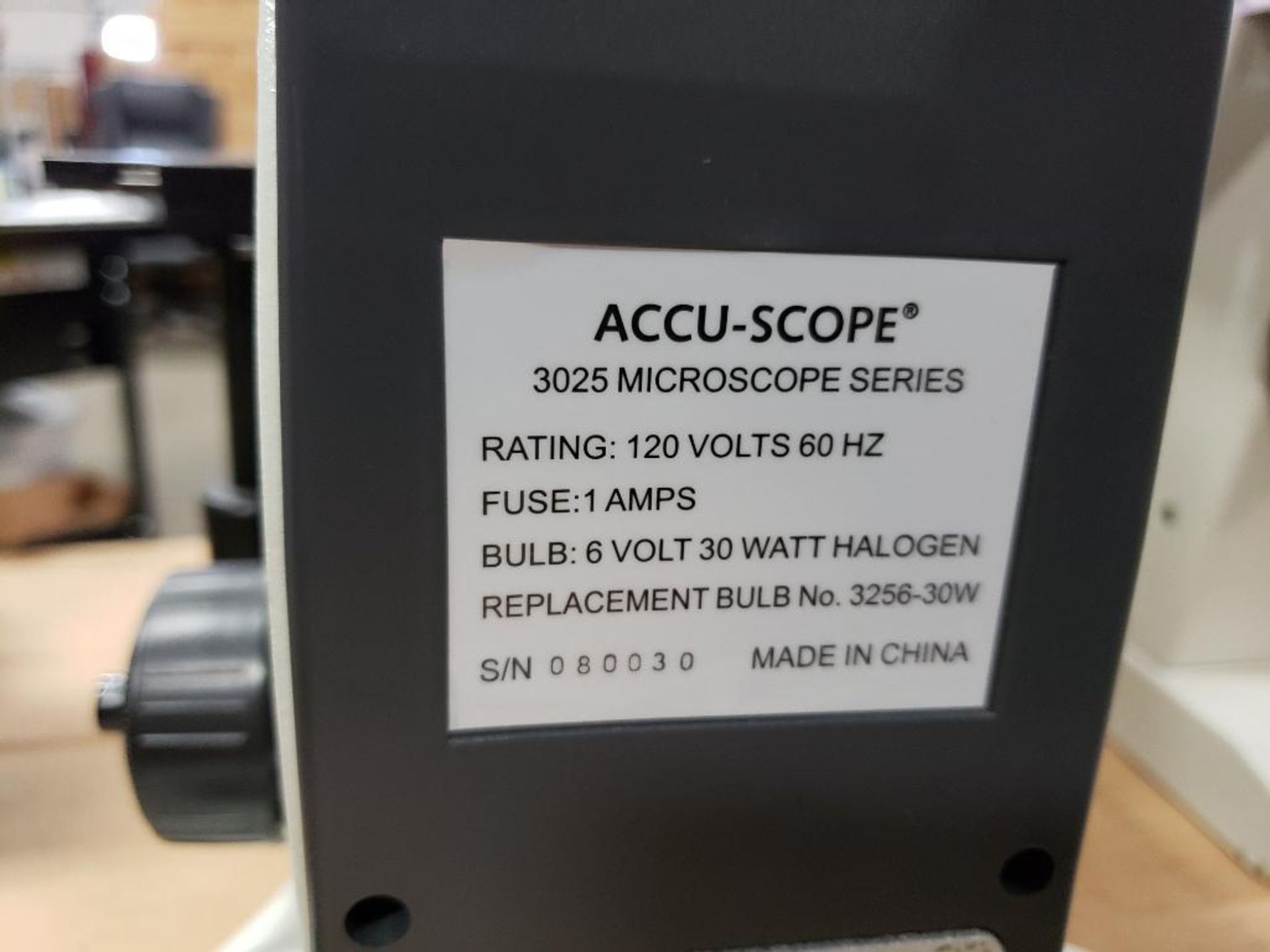 Accu-Scope 3025 microscope. - Image 5 of 7