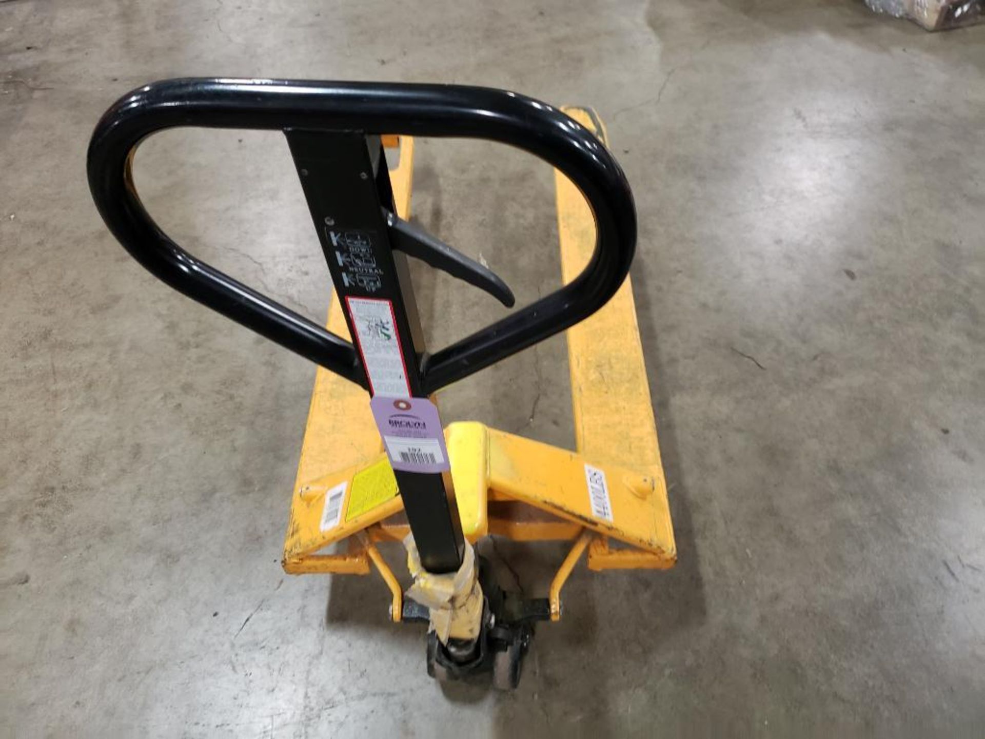 Model: 31001 Hand pallet jack truck 4400LBS Cap. - Image 5 of 9