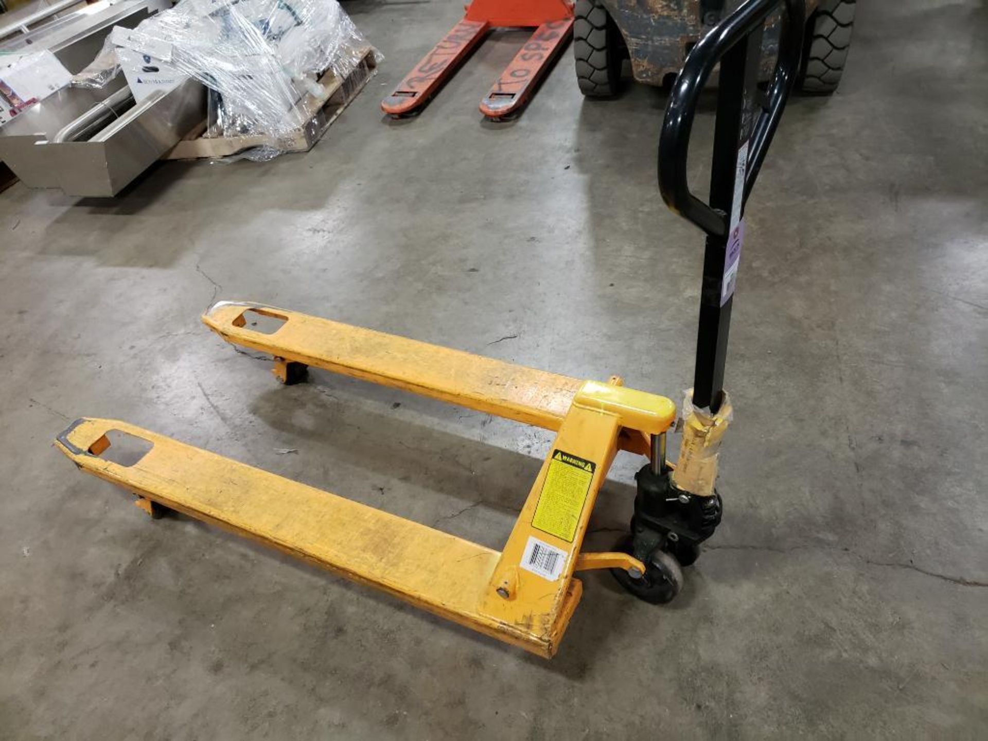 Model: 31001 Hand pallet jack truck 4400LBS Cap. - Image 8 of 9