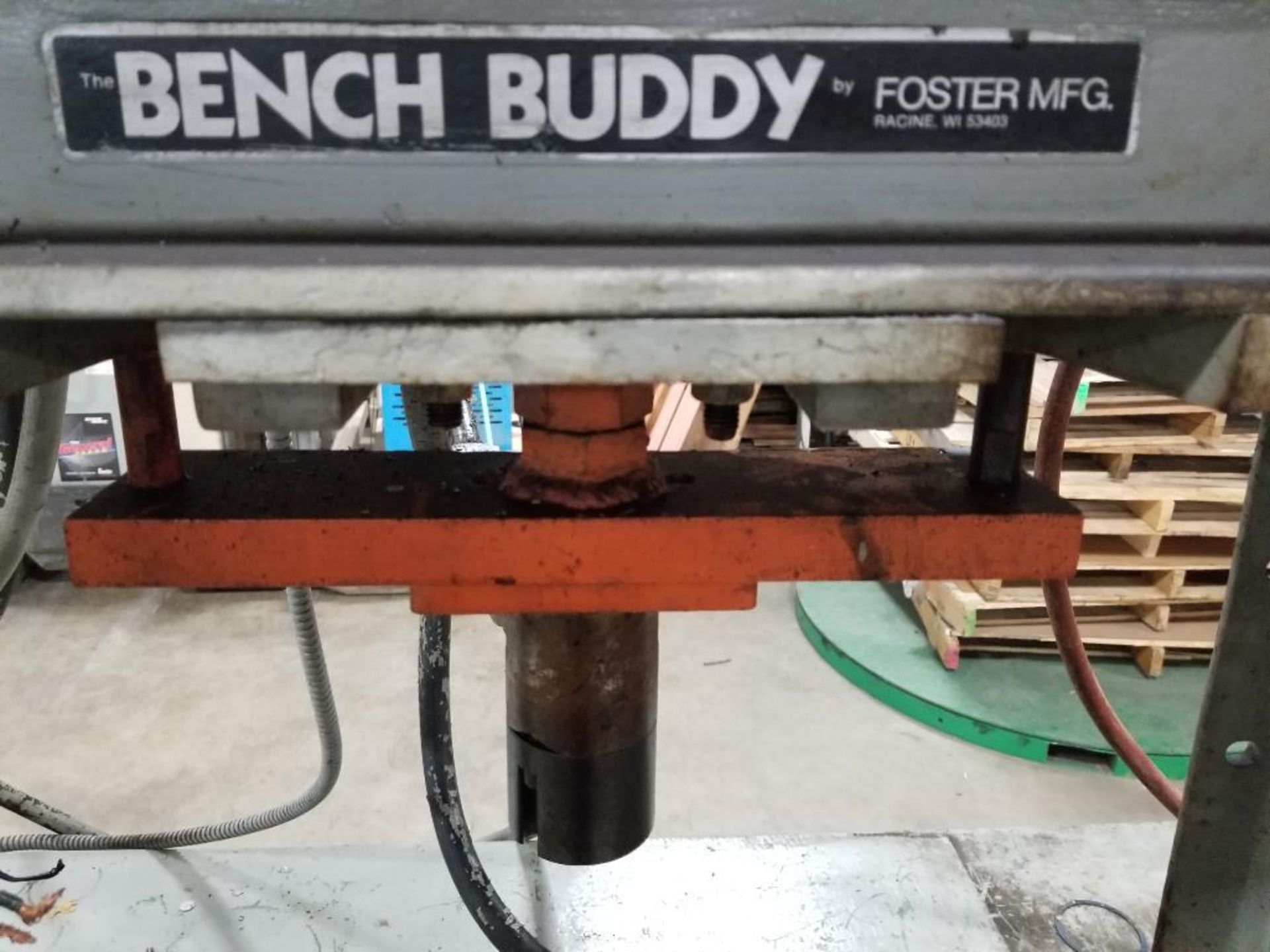 15 ton Bench Buddy hydraulic press with steel table. - Image 5 of 11