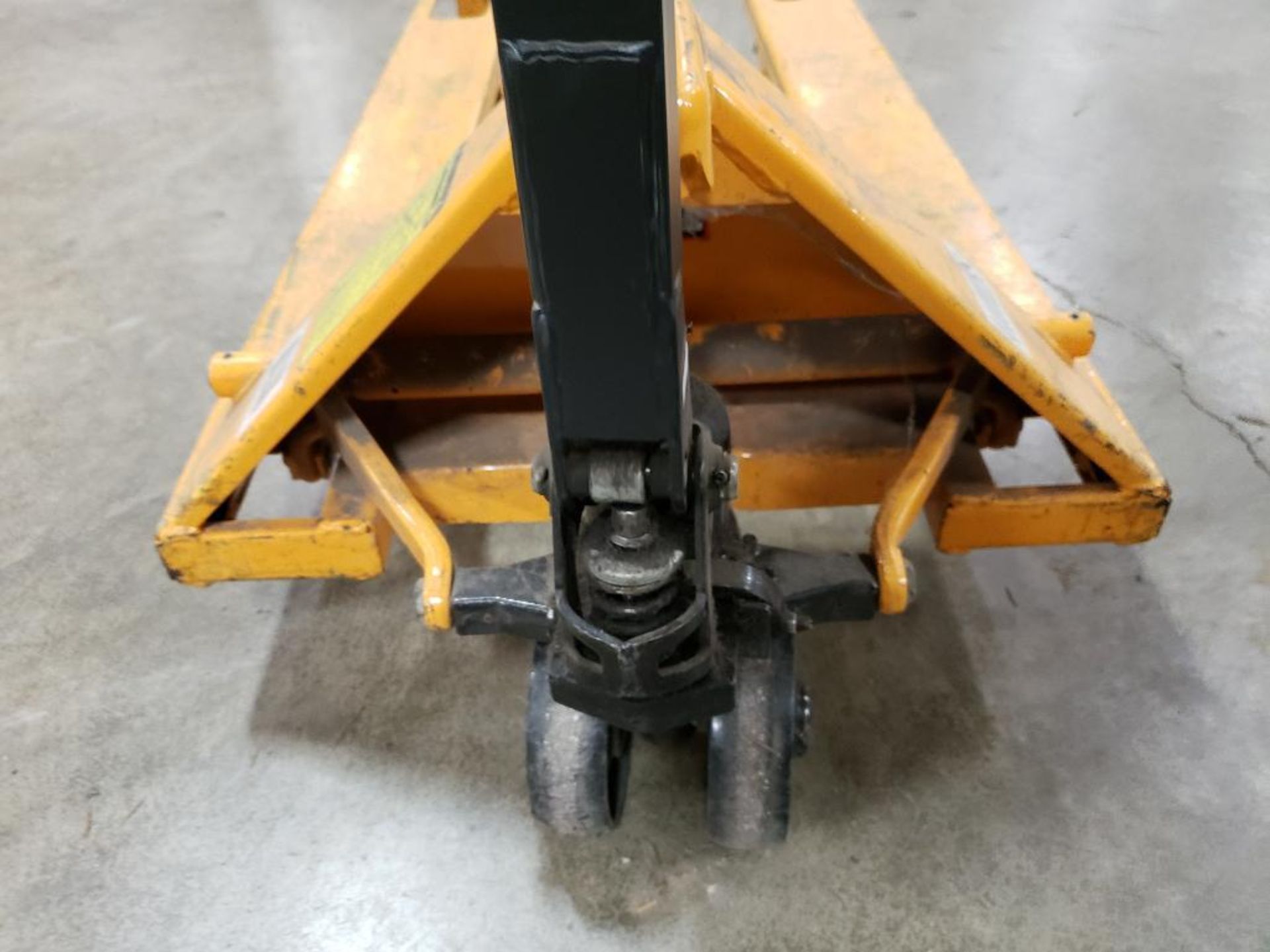 Model: 31001 Hand pallet jack truck 4400LBS Cap. - Image 6 of 8