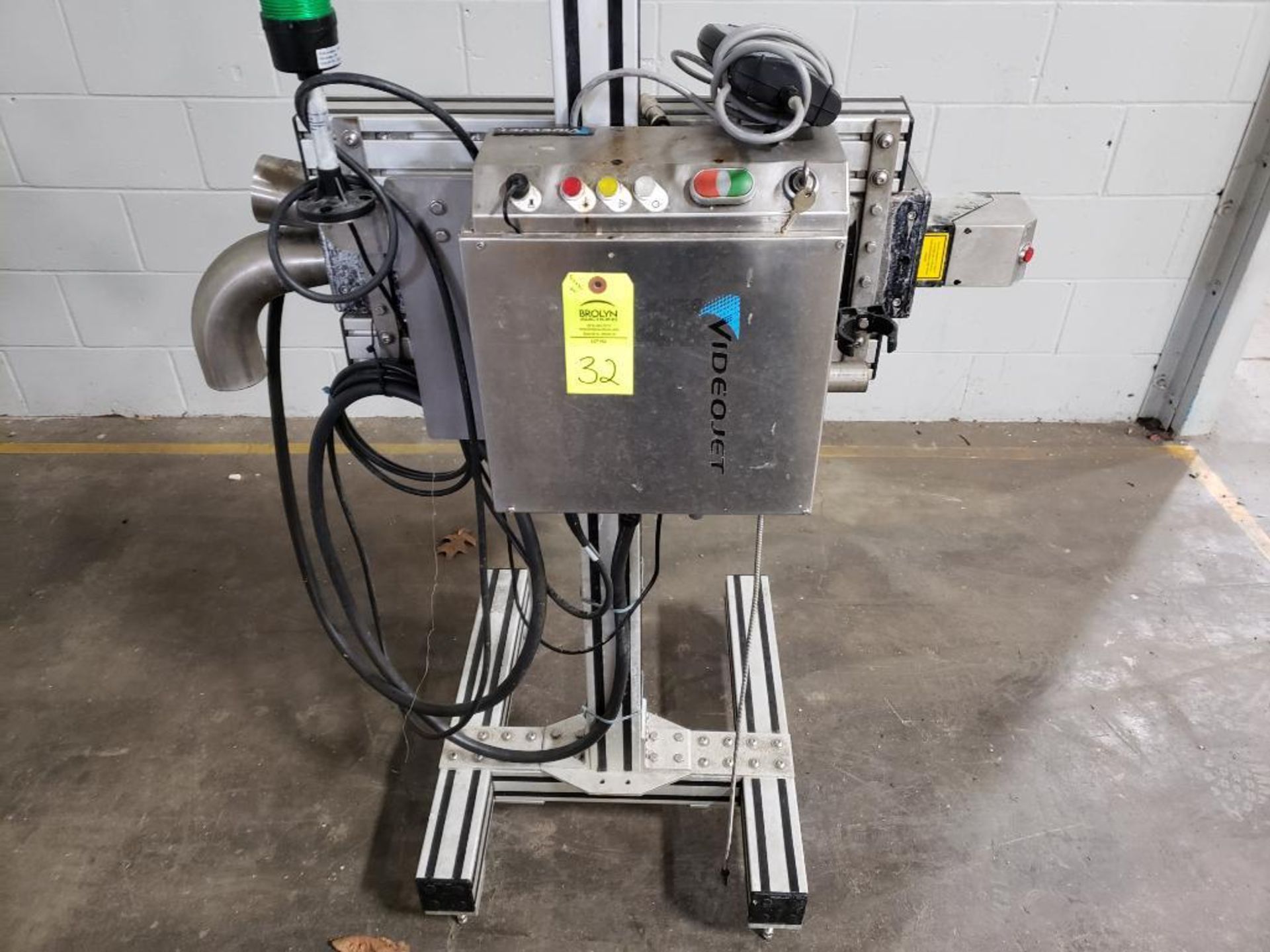 Videojet laser marking system. Unit does include dust collector and blower not pictured. - Image 2 of 21
