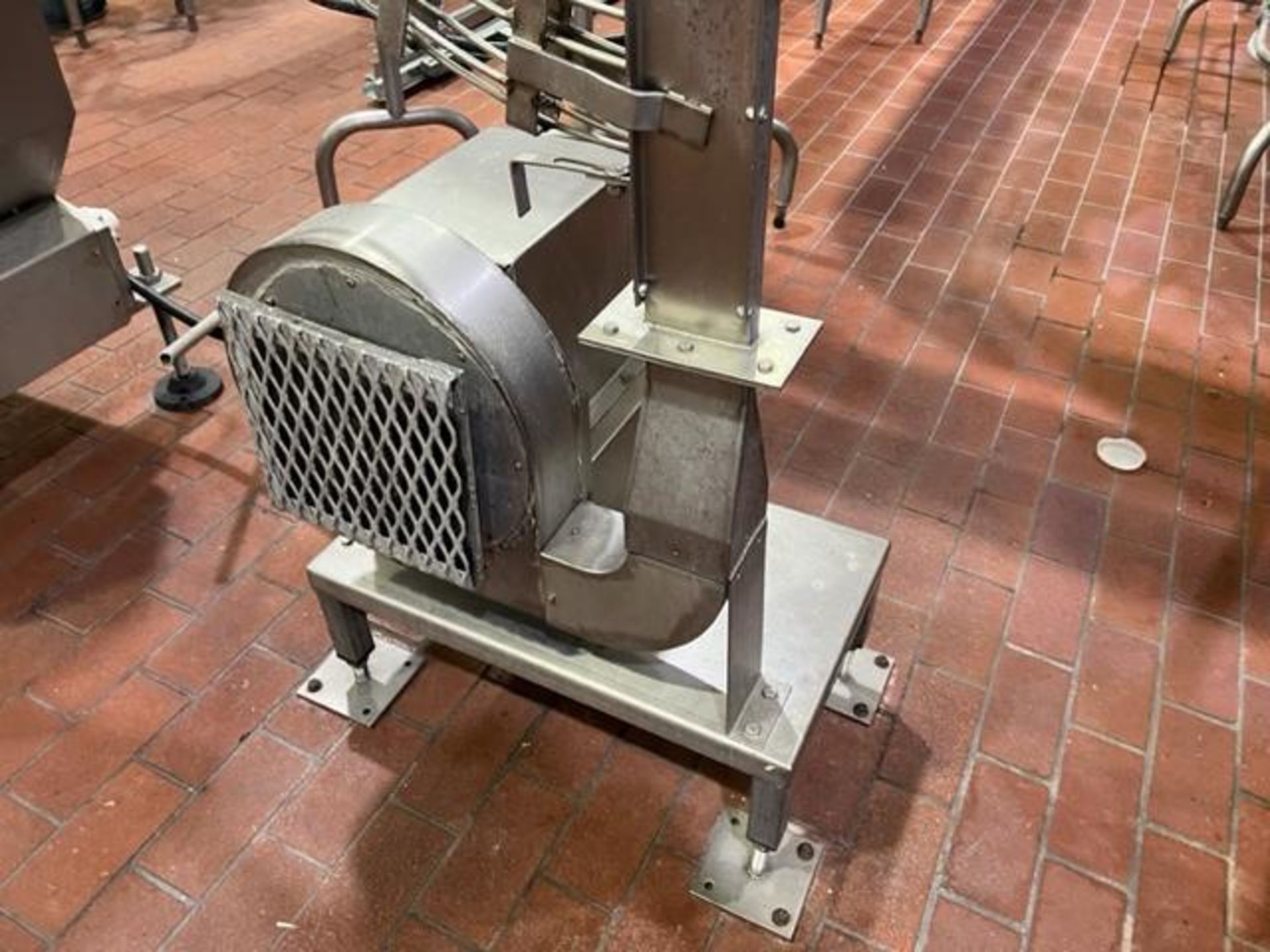 Sealright elevator waterfall style lid / cap sorter feeder. Model 3000. Includes blower. - Image 18 of 18