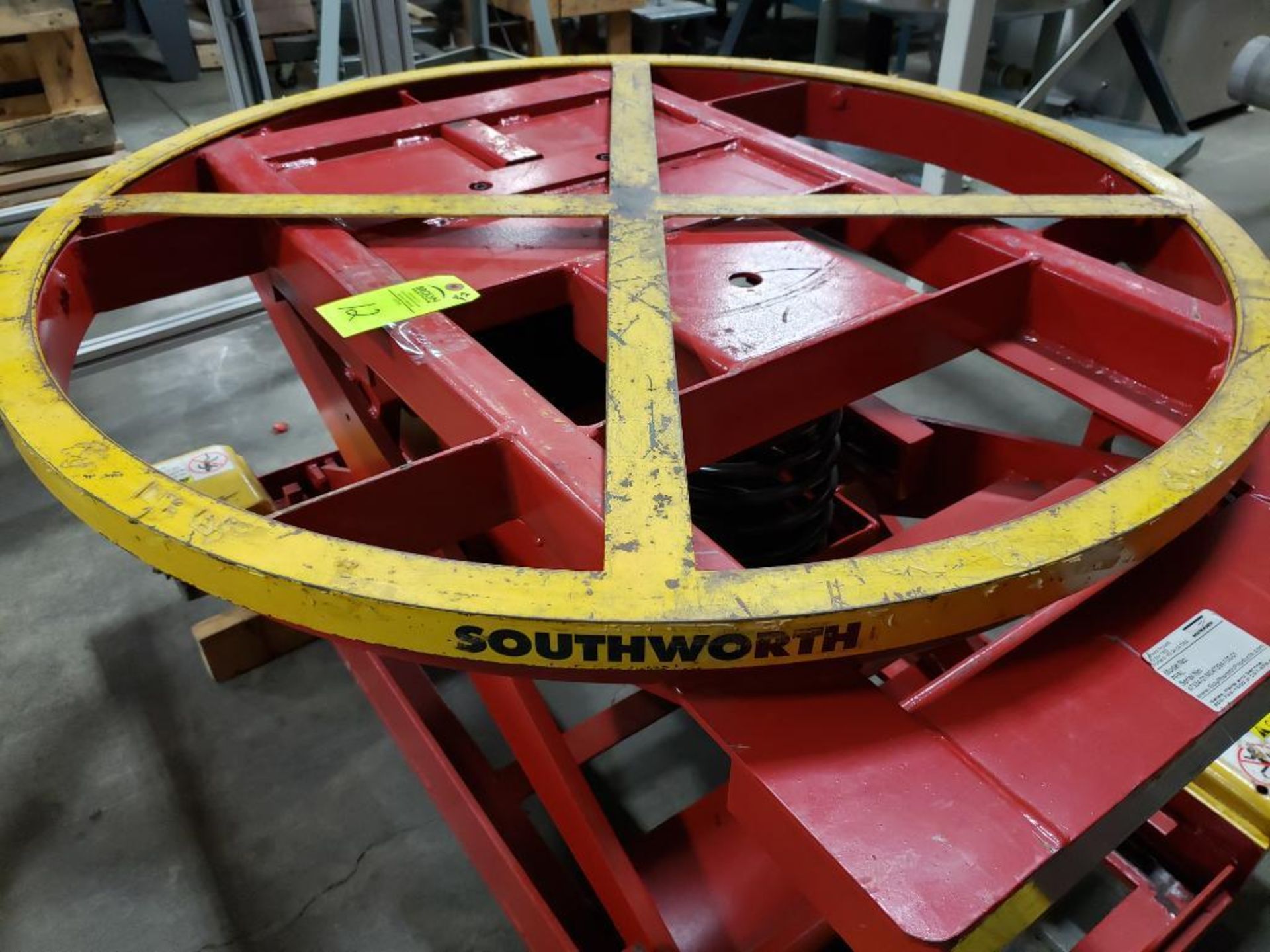 Southworth PPAL pneumatic lift table. 44" diamter. - Image 2 of 7