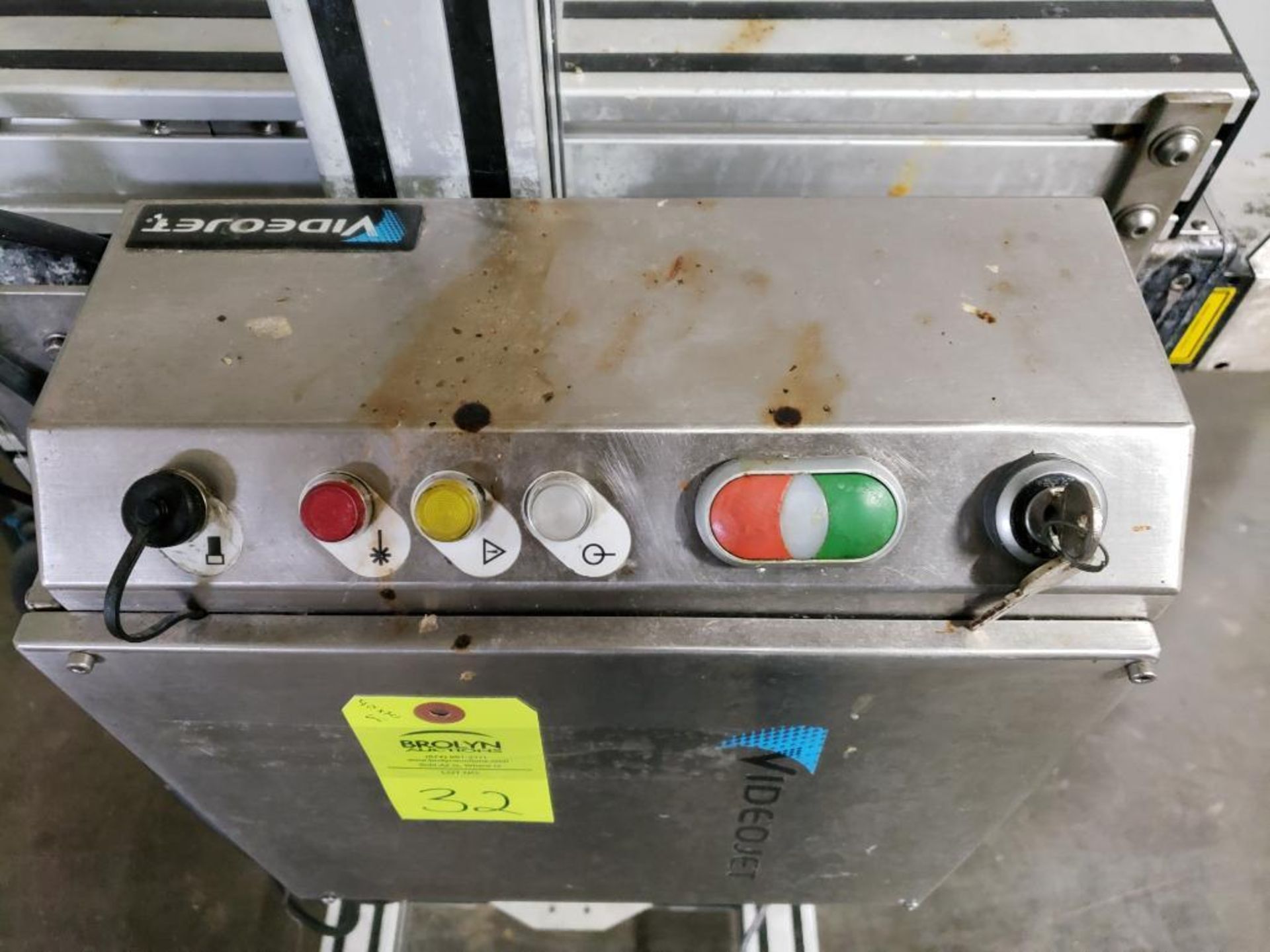 Videojet laser marking system. Unit does include dust collector and blower not pictured. - Image 7 of 21