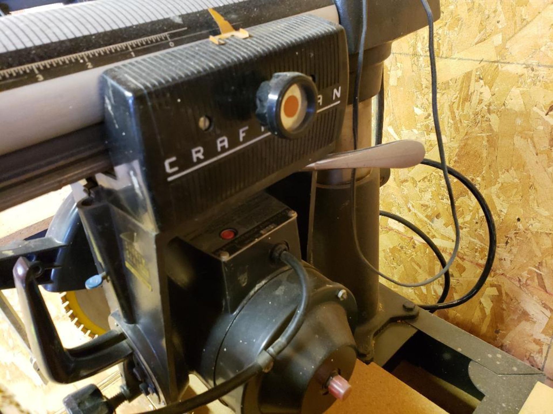 Craftsman radial arm saw. 10in blade.115v single phase. W/ dust collection kit. - Image 8 of 15