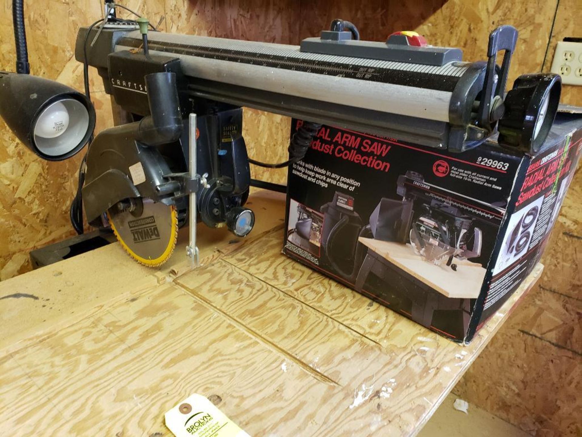 Craftsman radial arm saw. 10in blade.115v single phase. W/ dust collection kit.