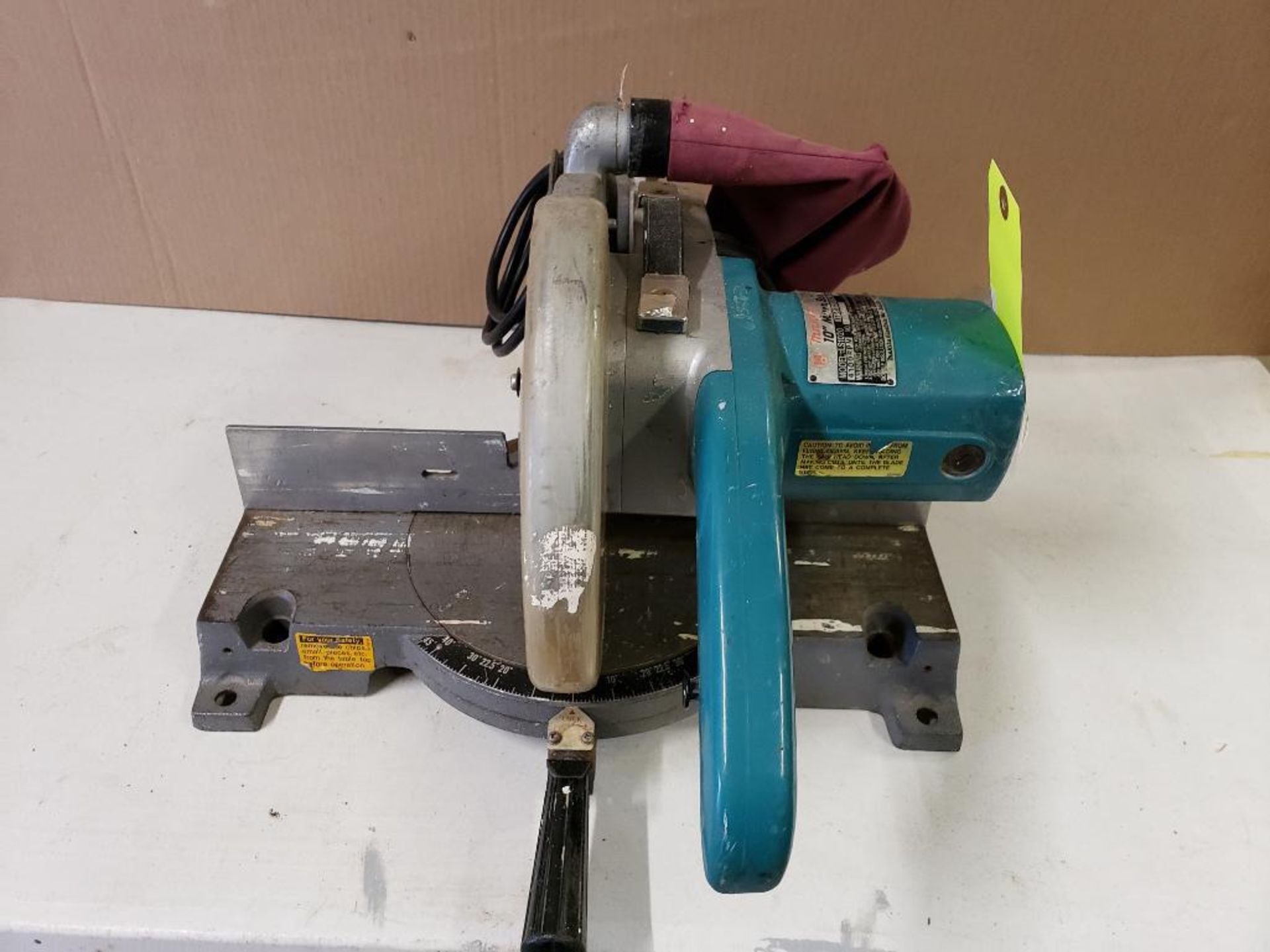 Makita compound miter saw. 10in blade. Model LS1020. 115v single phase. - Image 6 of 10