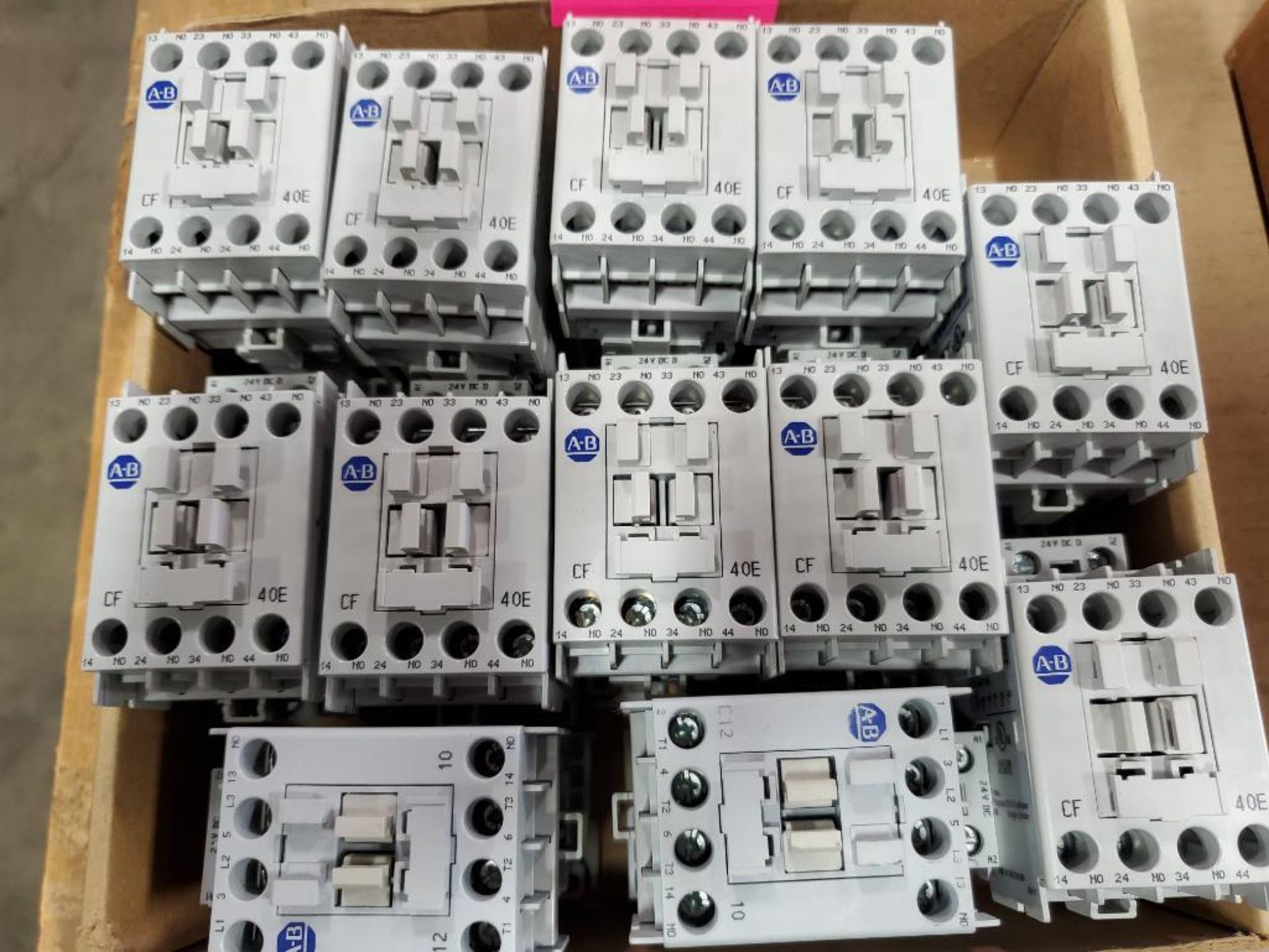 Assorted Allen Bradley contactors. - Image 2 of 3