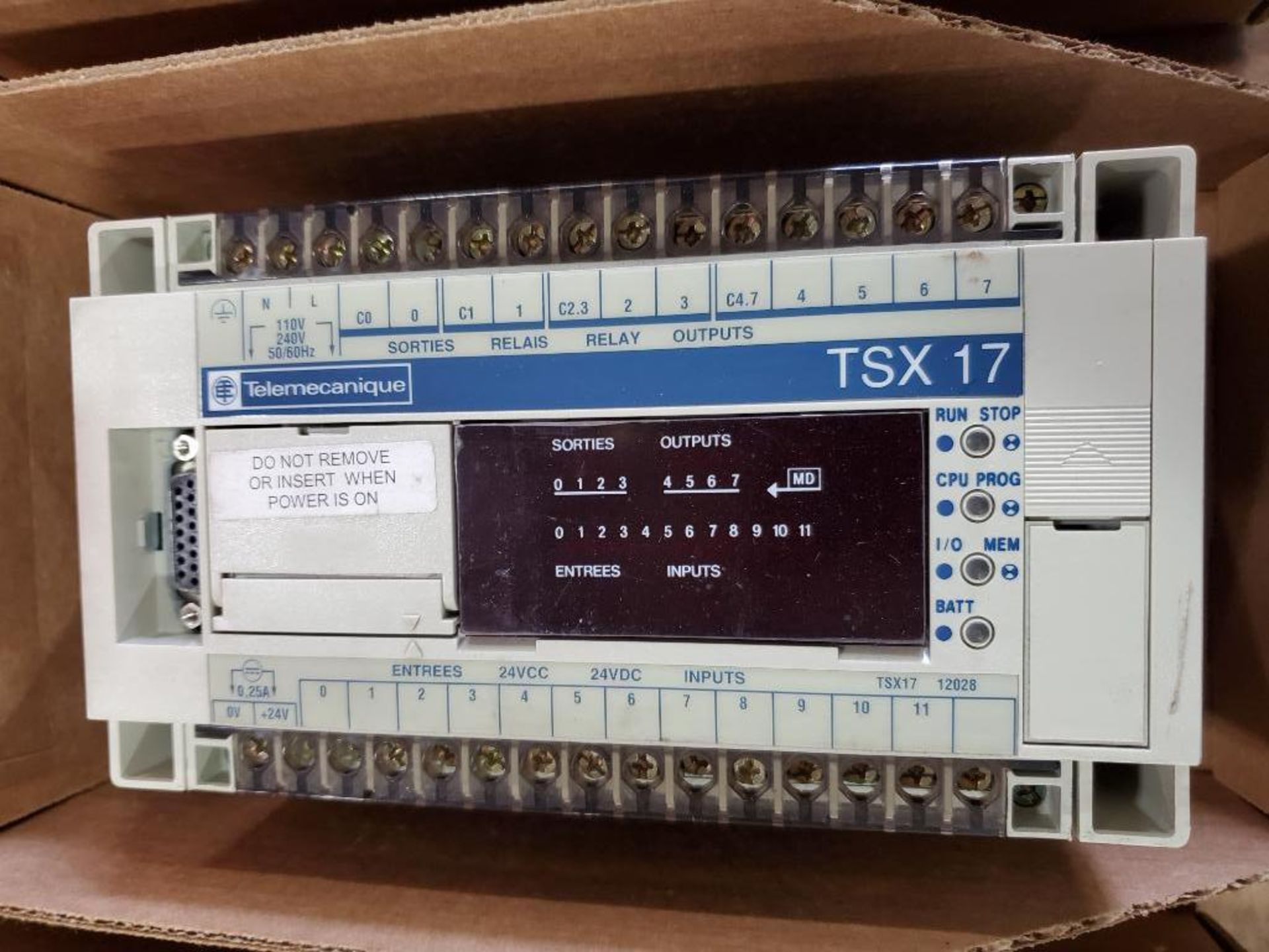 Telemecanique controller. Model number TSX17. Part number TSX1712028. - Image 2 of 4