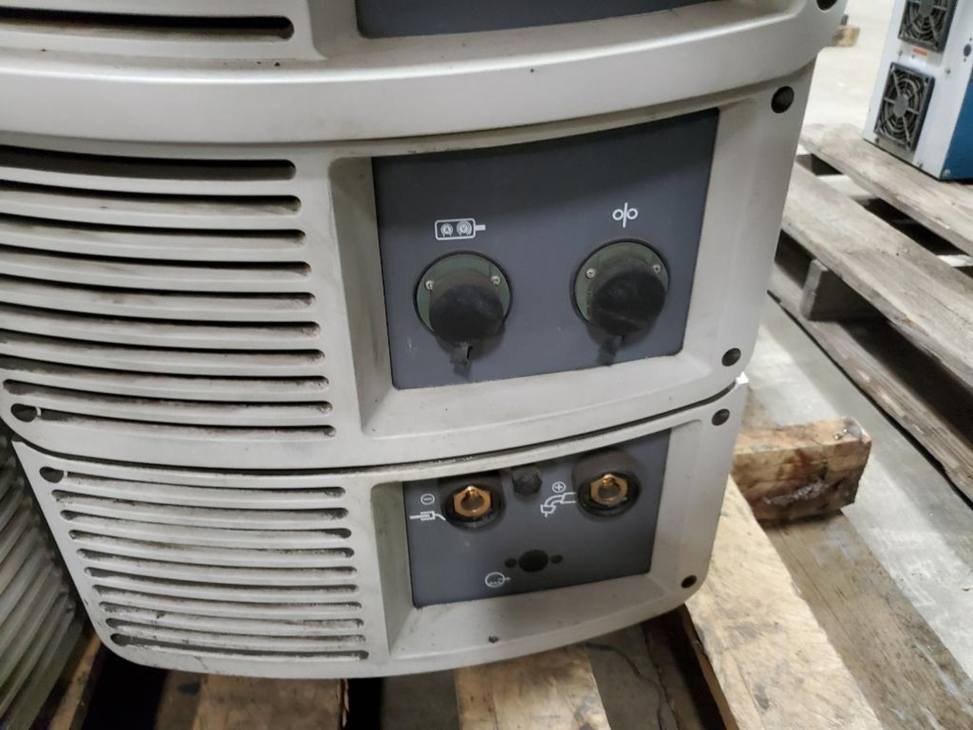 Daihen OTC dc welding power source. Welbee P400 WB-P400. - Image 4 of 6