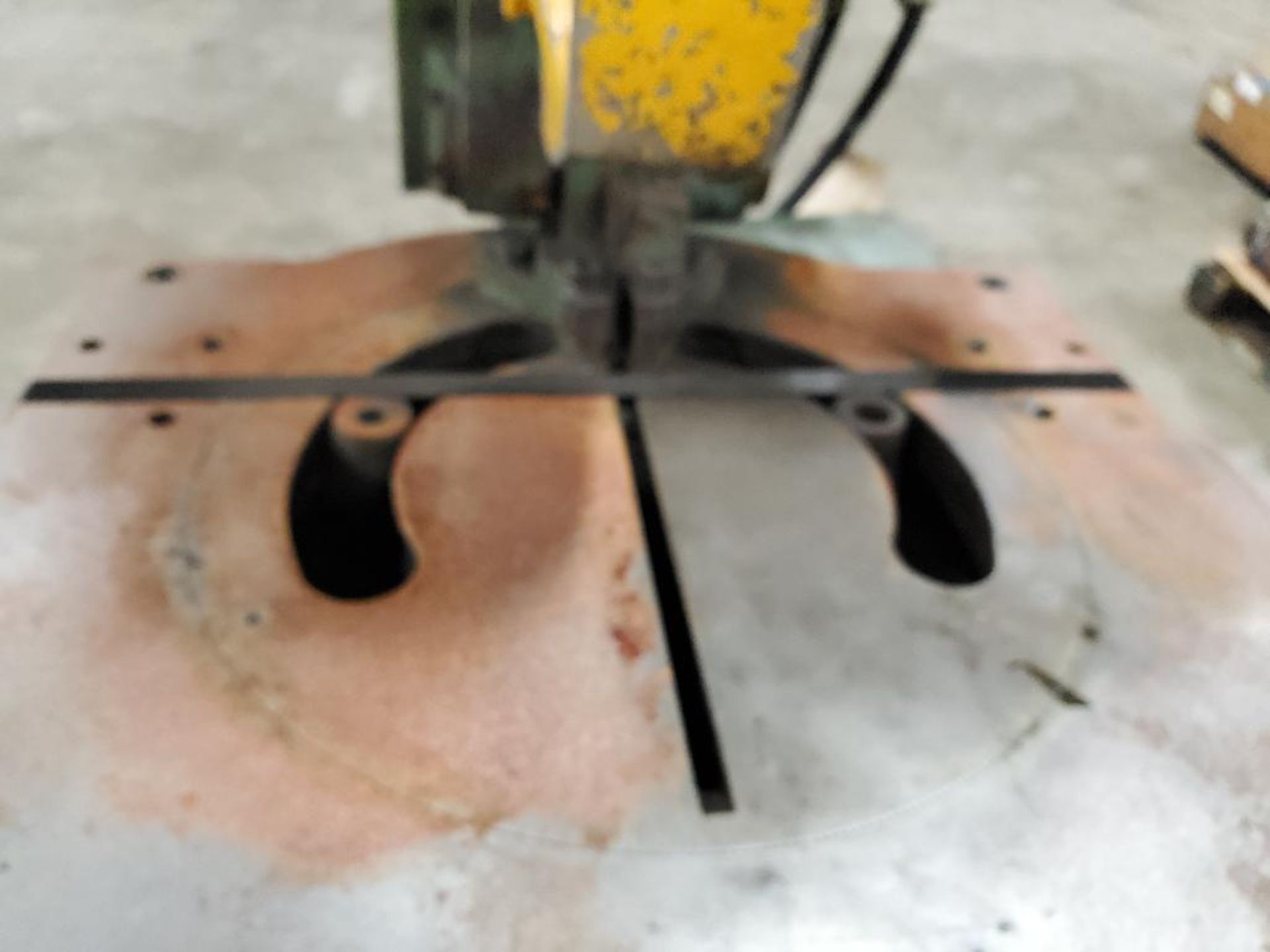 Doringer D350 cold saw with swivel base. - Image 6 of 11