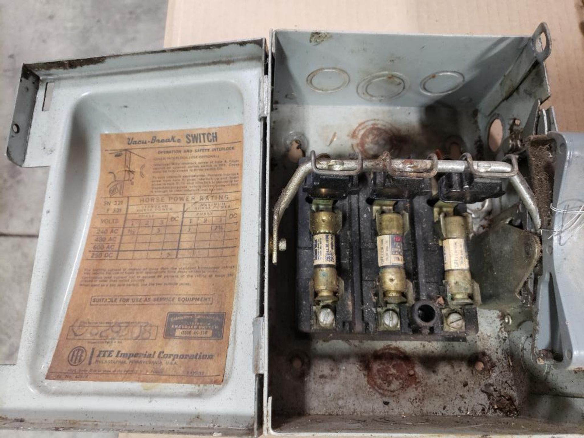 Qty 2 - Assorted safety switch. ITE, GE. - Image 6 of 7