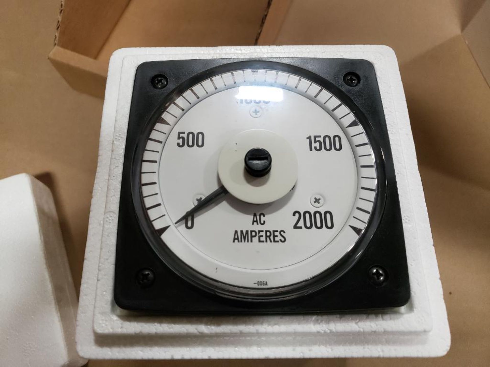 CMI Modutec switchboard meter. New in box. - Image 3 of 4