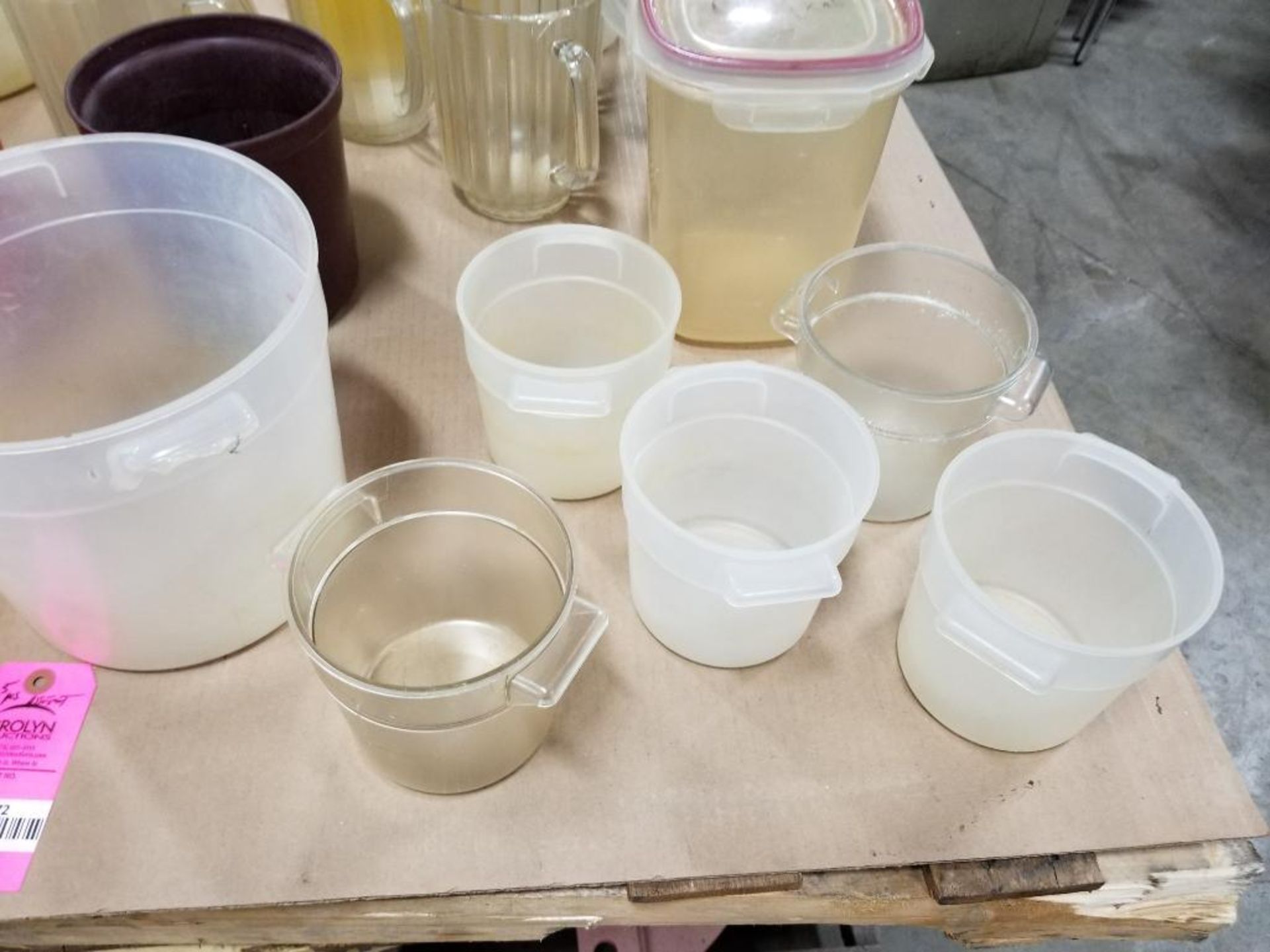 Assorted plastic containers. - Image 15 of 26