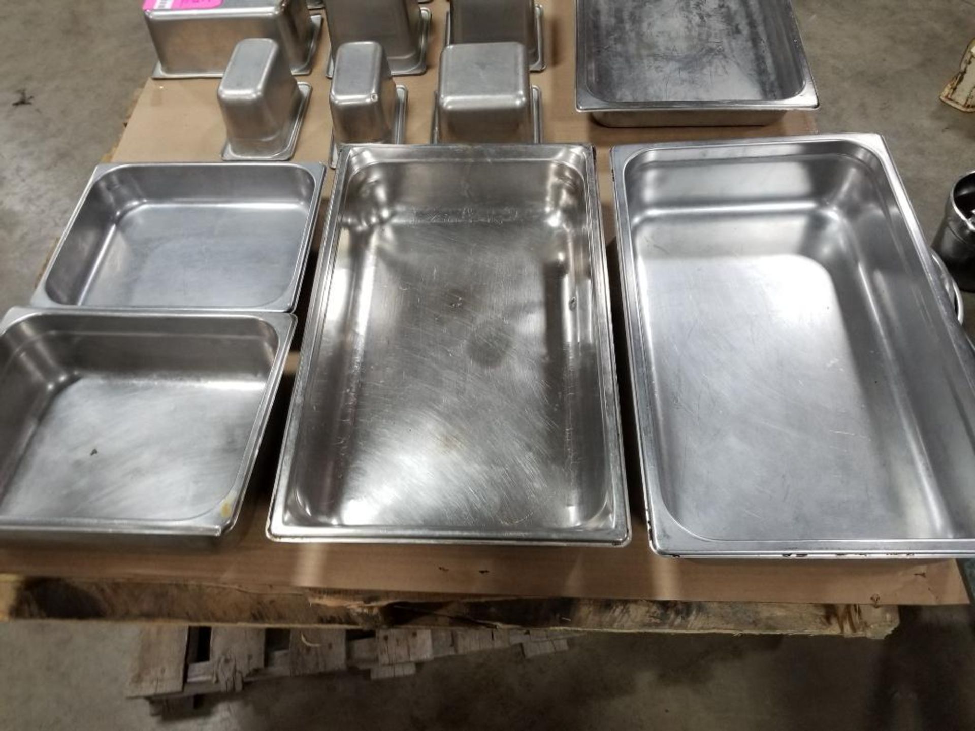 Stainless steel steam table pans. - Image 6 of 20