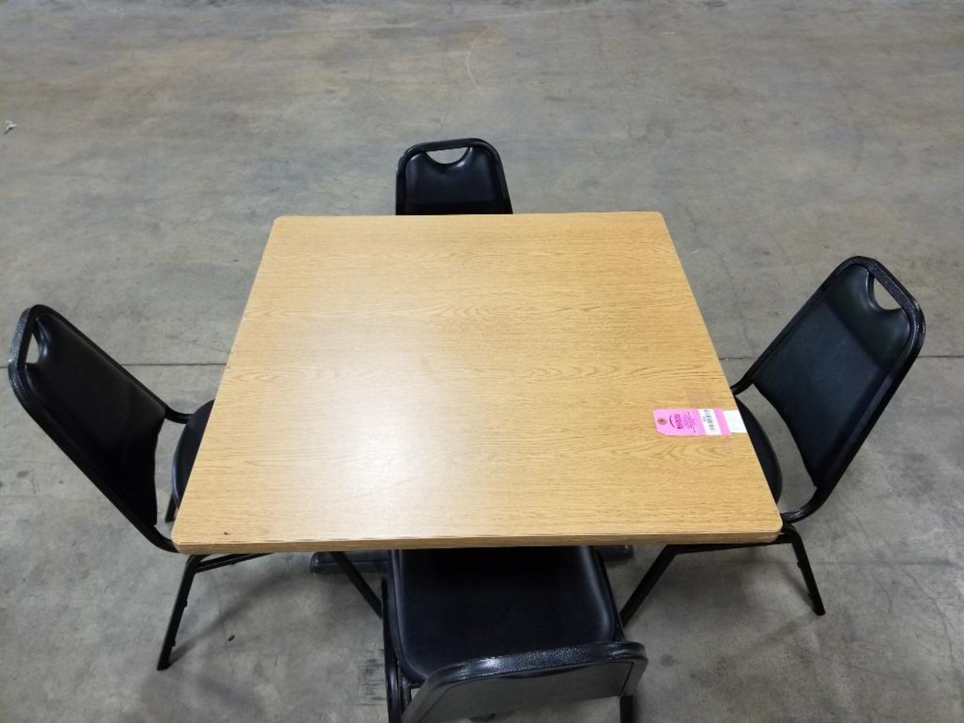 Table with 4 chairs. 36in x 36in table. - Image 3 of 8