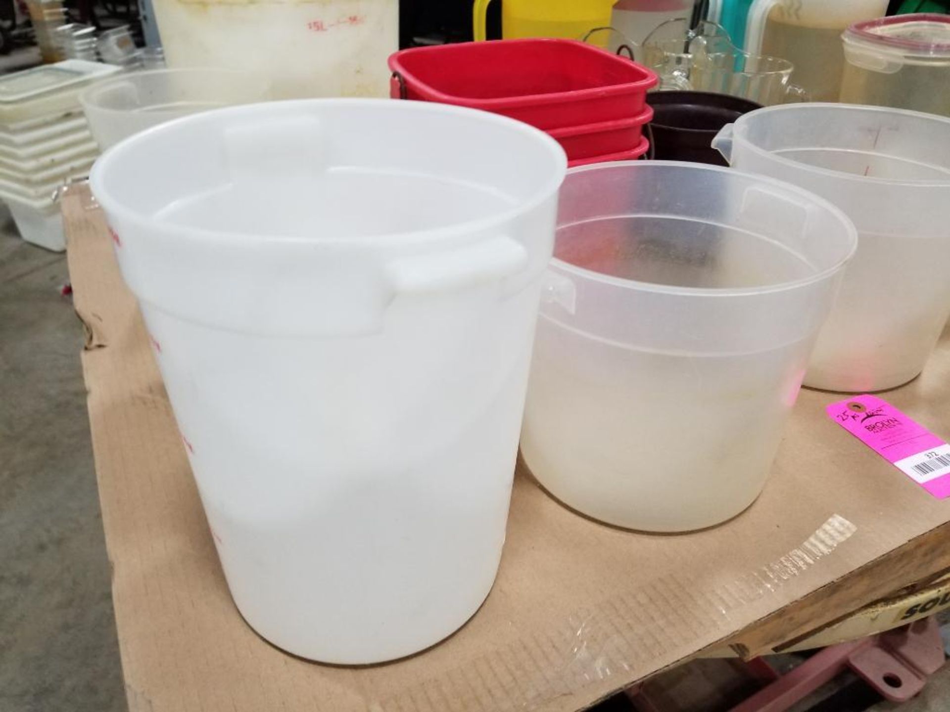 Assorted plastic containers. - Image 8 of 26