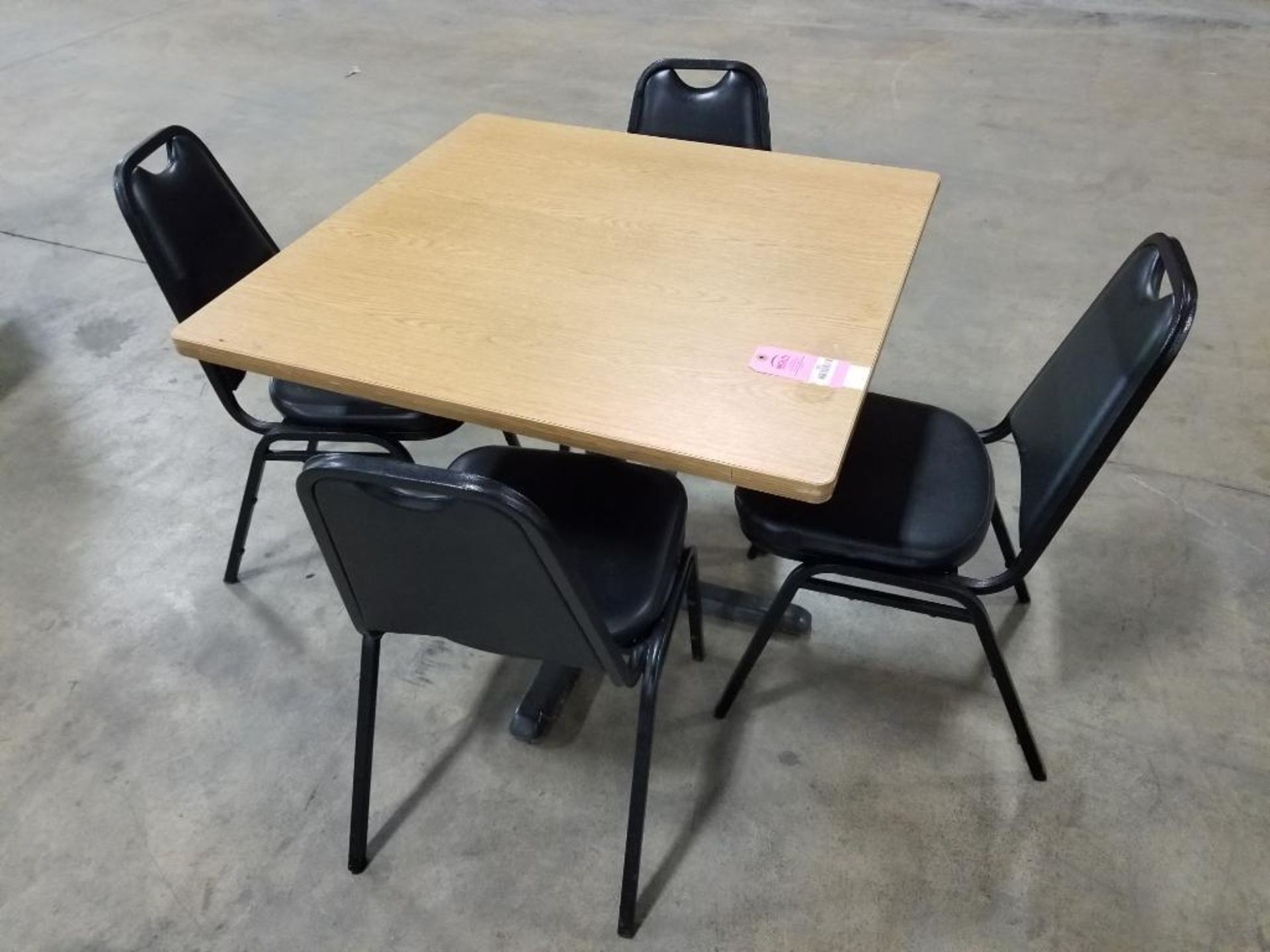 Table with 4 chairs. 36in x 36in table. - Image 6 of 8
