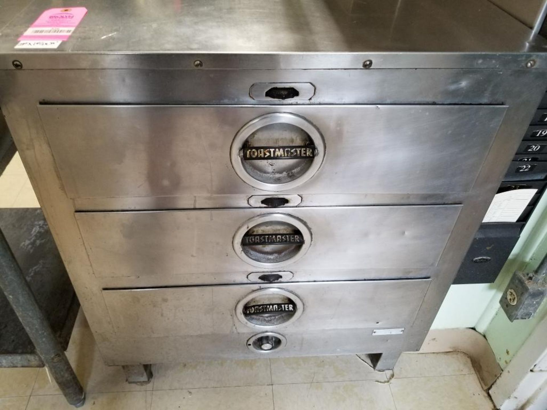 Toastmaster Commercial warmer drawer. Model 3C8XD. 120v single phase.