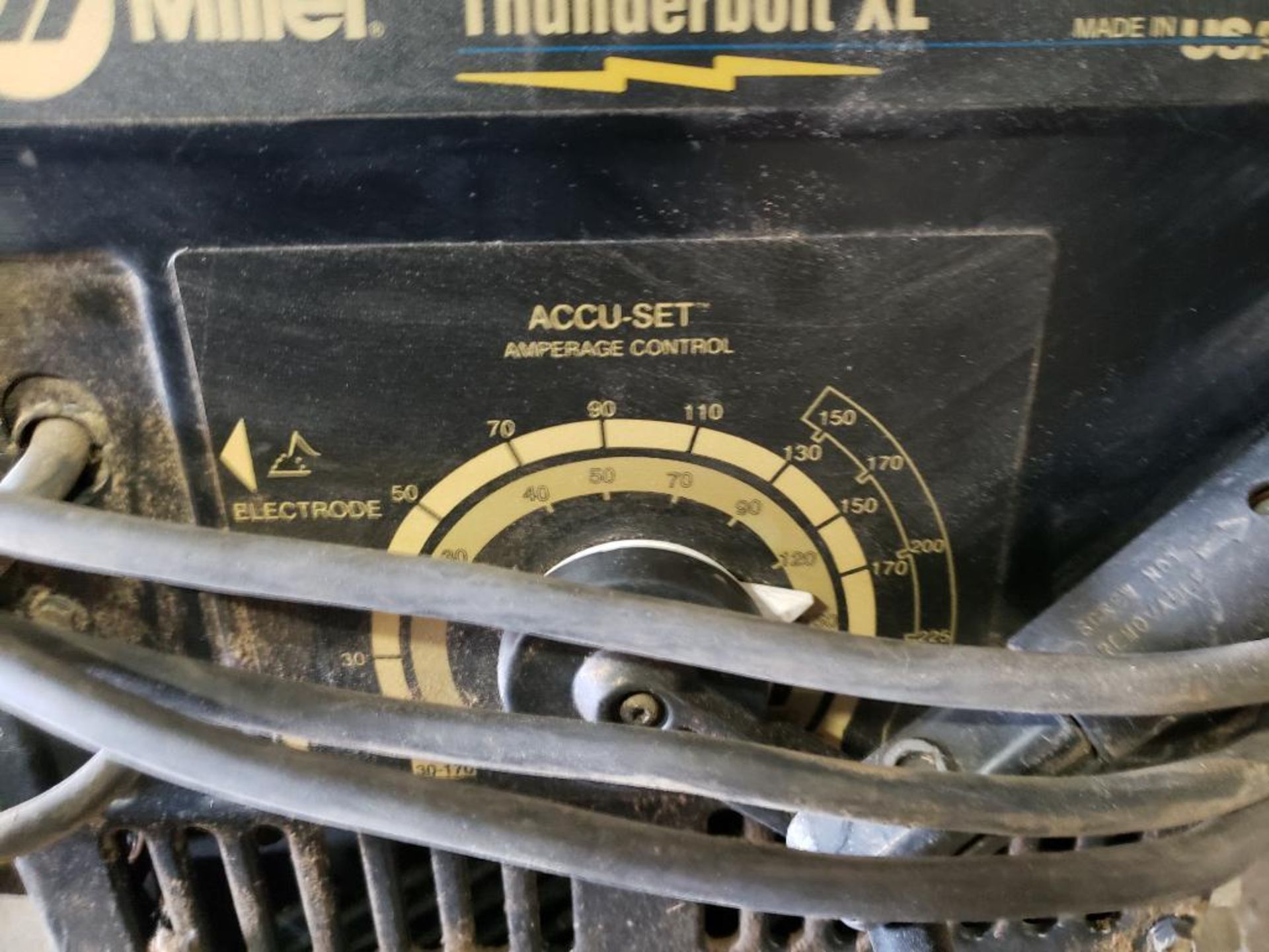 Miller Thunderbolt XL 225/150 AMP CC-AC/DC welding power source. 903682. - Image 2 of 5