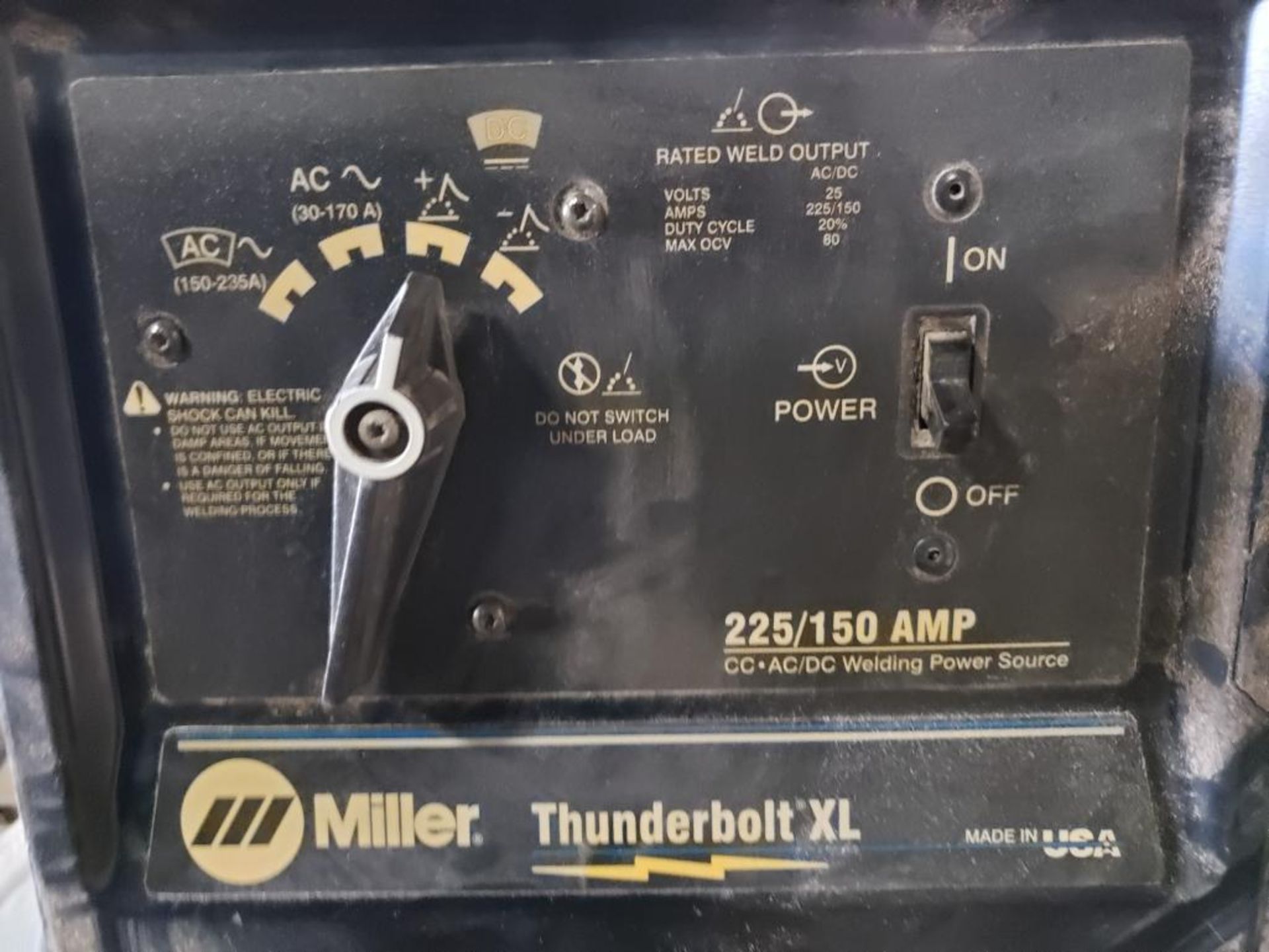 Miller Thunderbolt XL 225/150 AMP CC-AC/DC welding power source. 903682. - Image 3 of 5