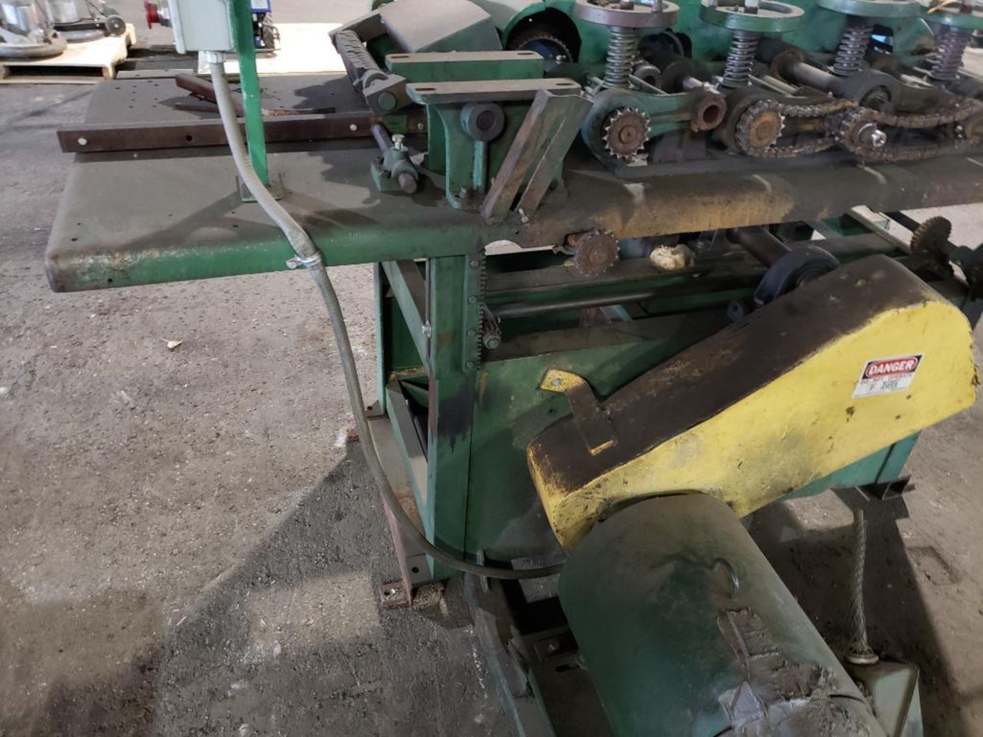 Alden Machinery gang rip saw. 30hp arbor motor. Needs feed motor. 3ph 230/460v. - Image 11 of 14