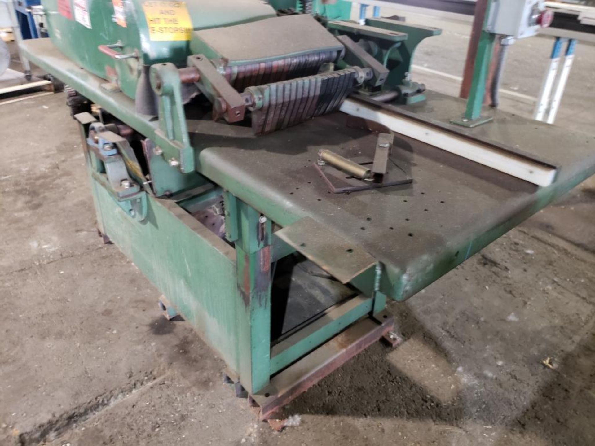 Alden Machinery gang rip saw. 30hp arbor motor. Needs feed motor. 3ph 230/460v. - Image 5 of 14