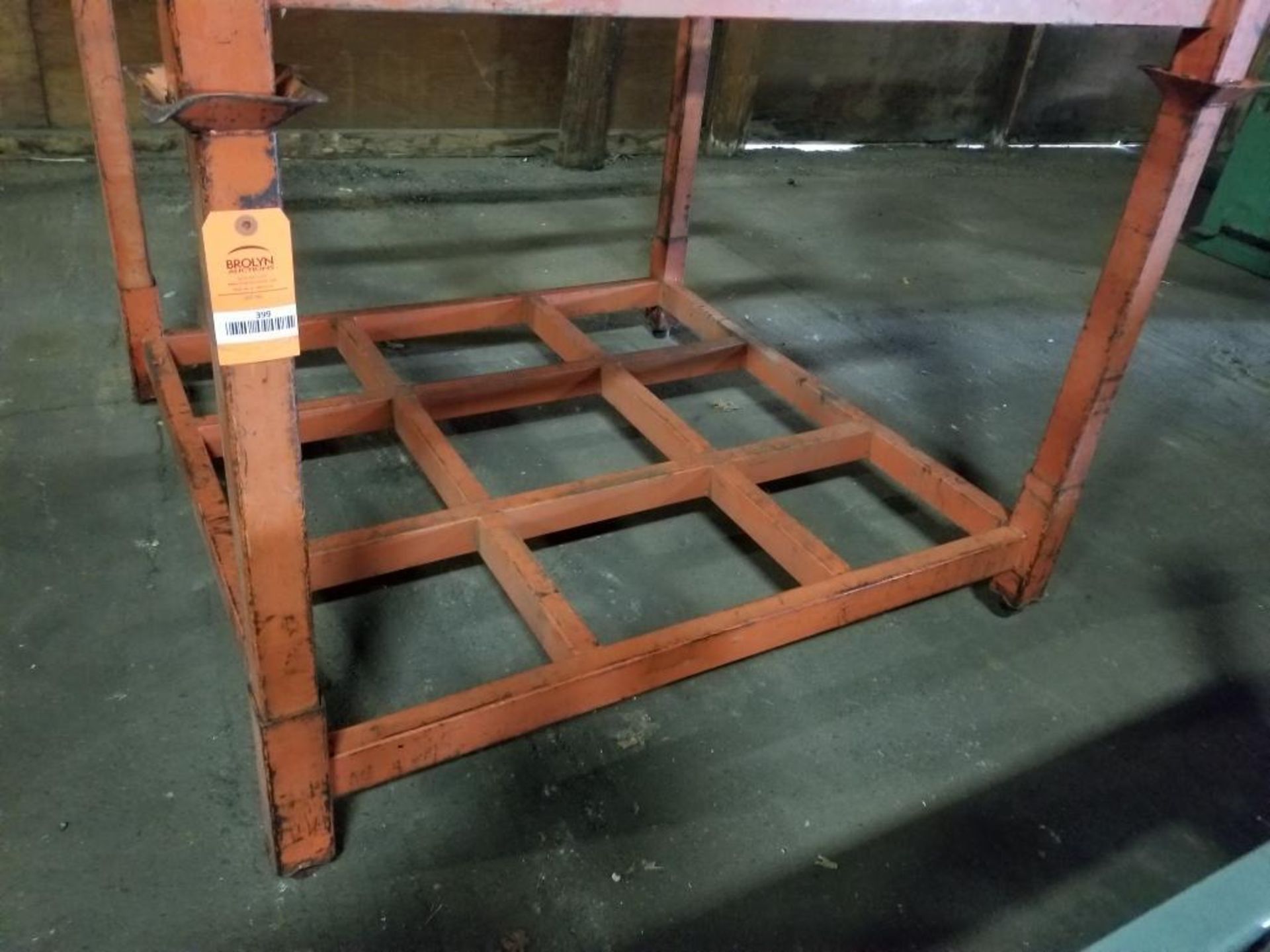 Steel holding rack. 46x45x32 WxDxH.